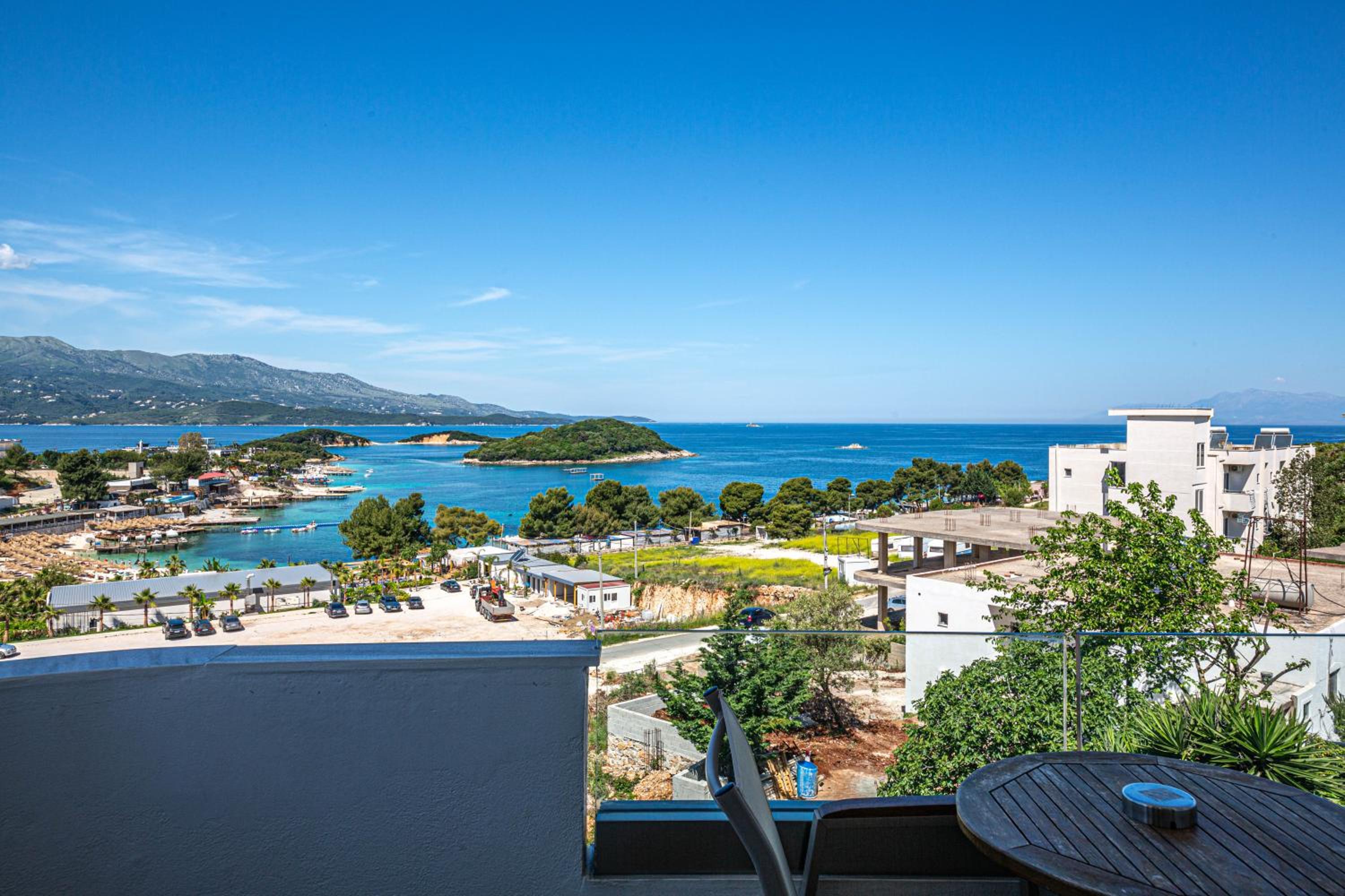 Triple Room with Balcony and Sea View photo 1