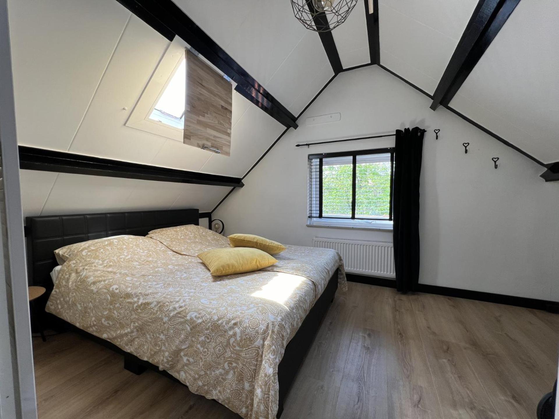 Two-Bedroom House photo 3