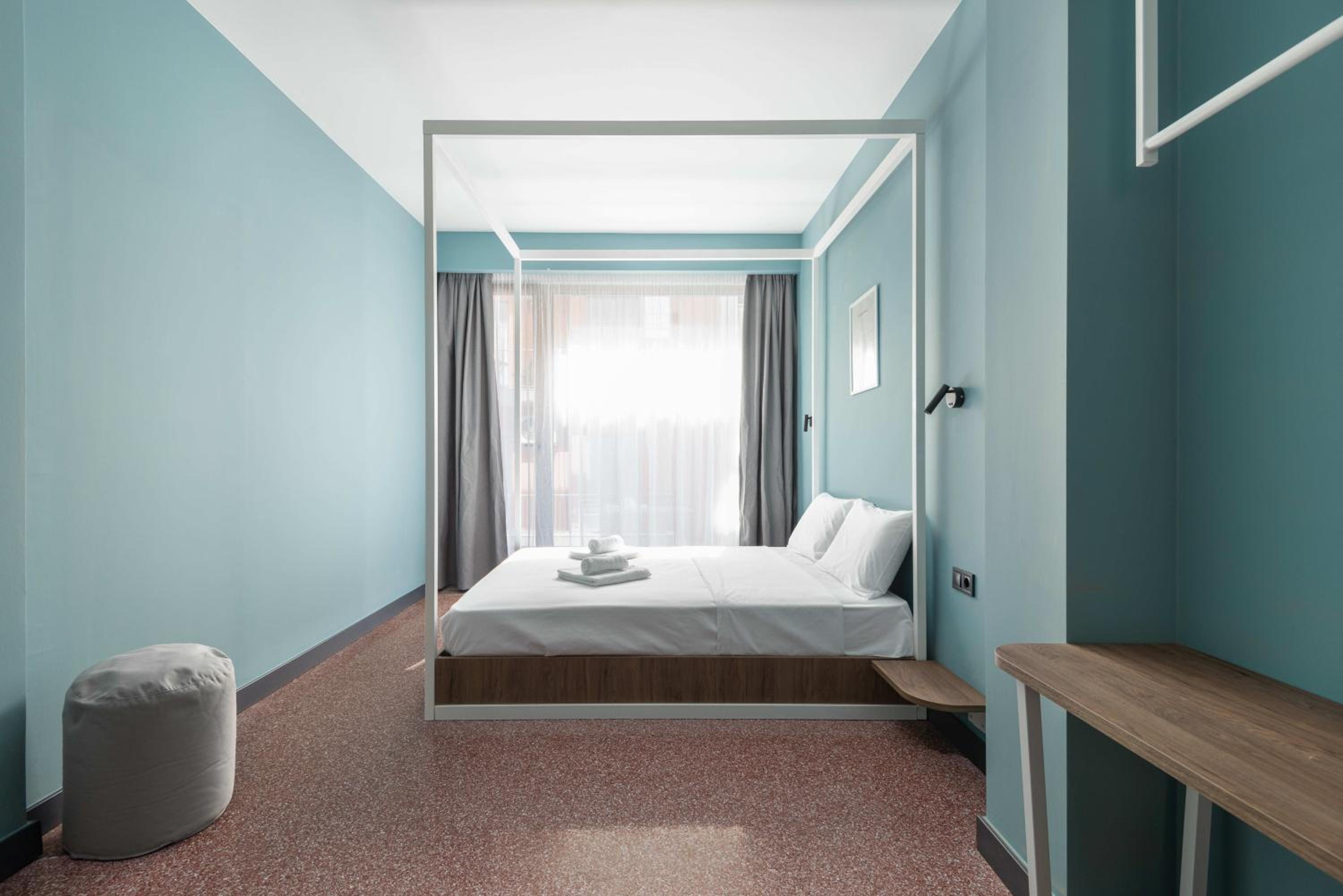 Large Room - Photo 6
