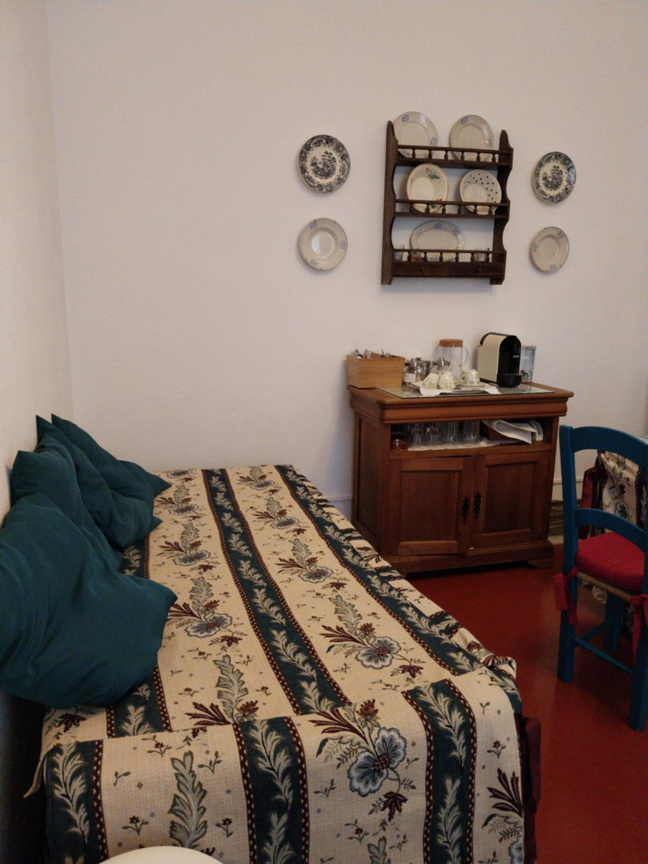 One-Bedroom House - Photo 15