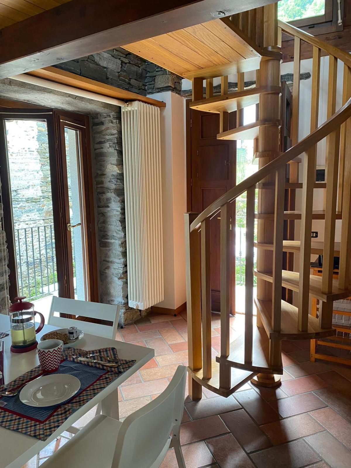 One-Bedroom House photo 1