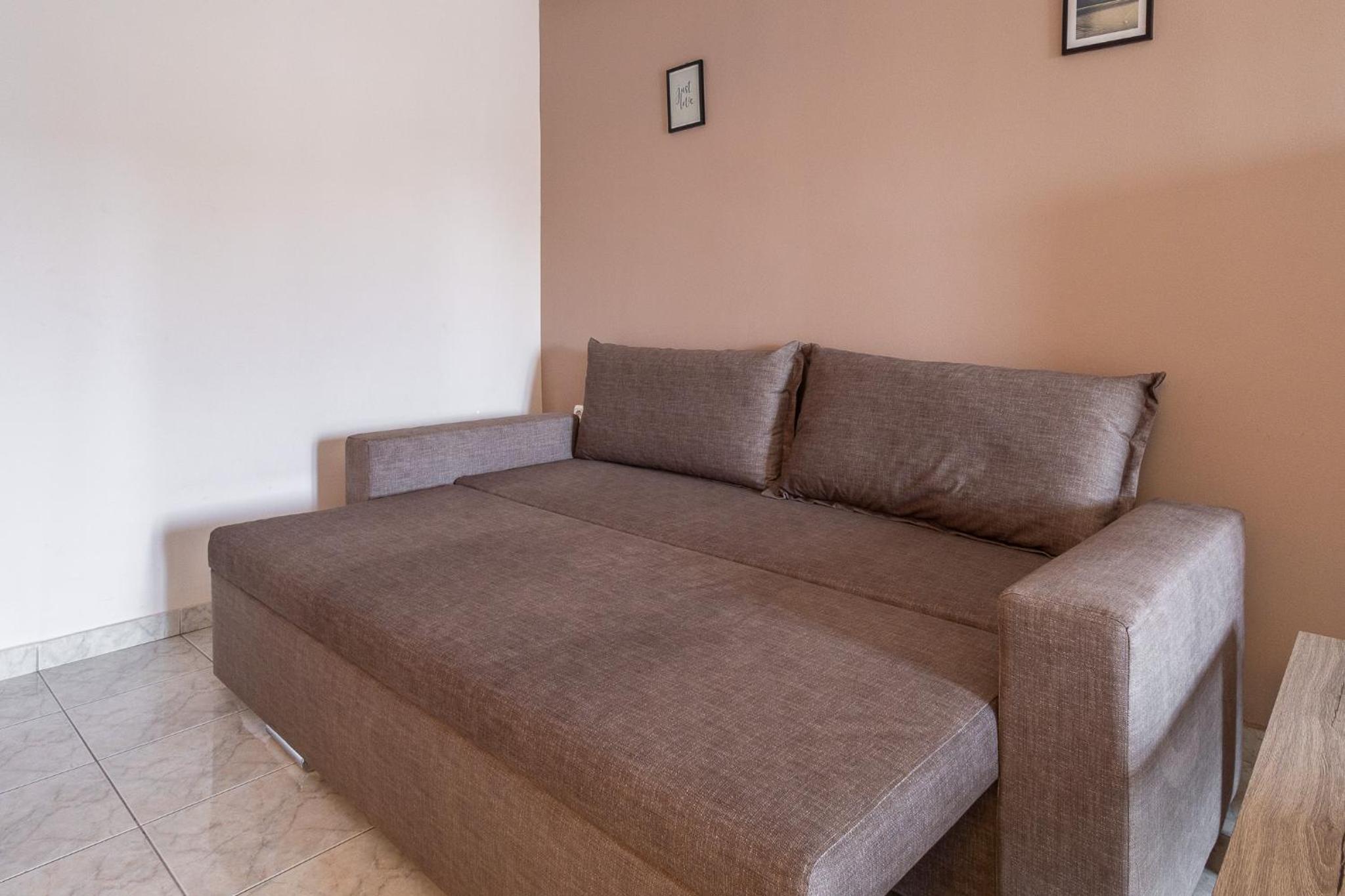One-Bedroom Apartment - Photo 13