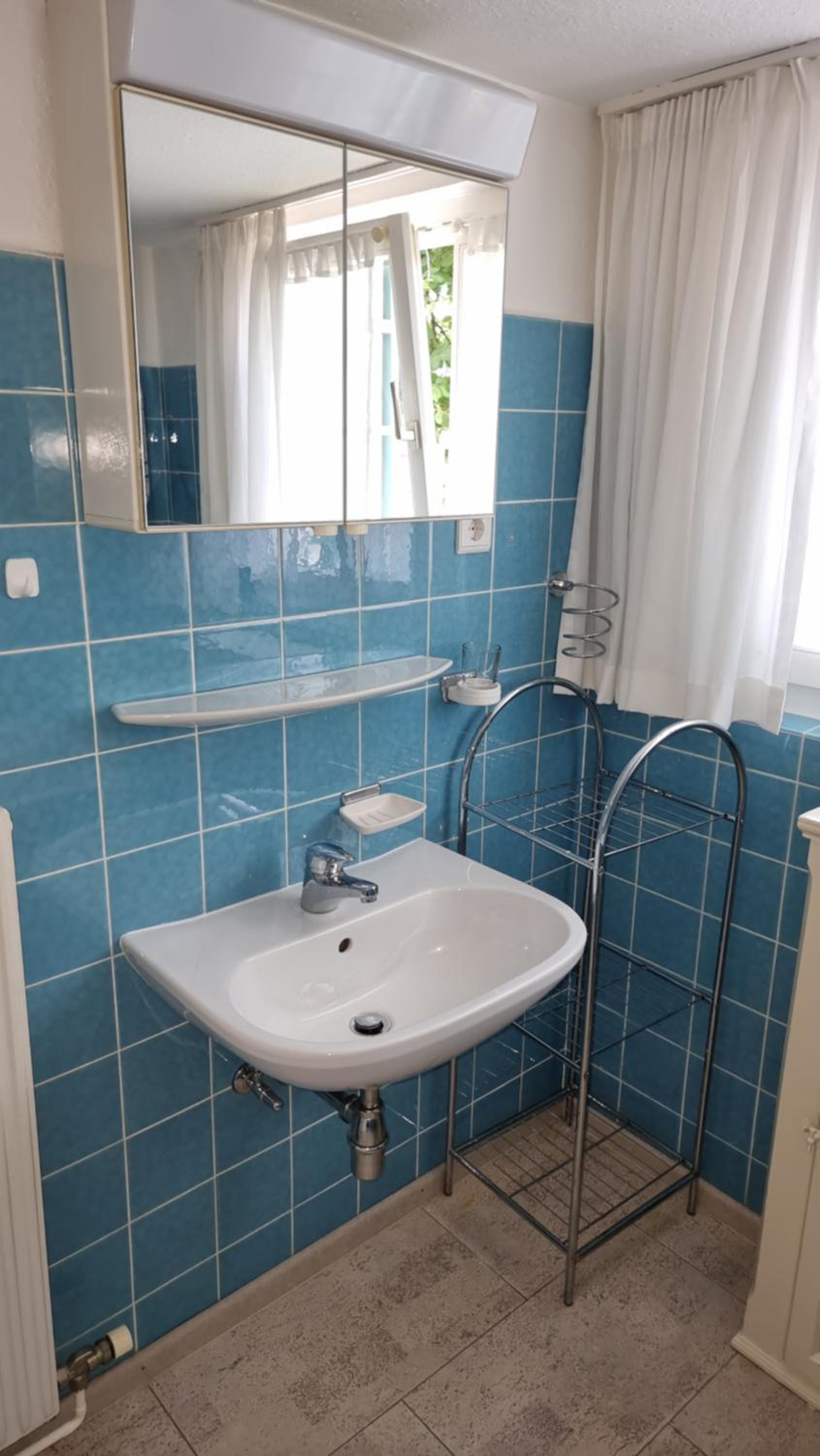 Standard Twin Room with Shared Bathroom photo 2