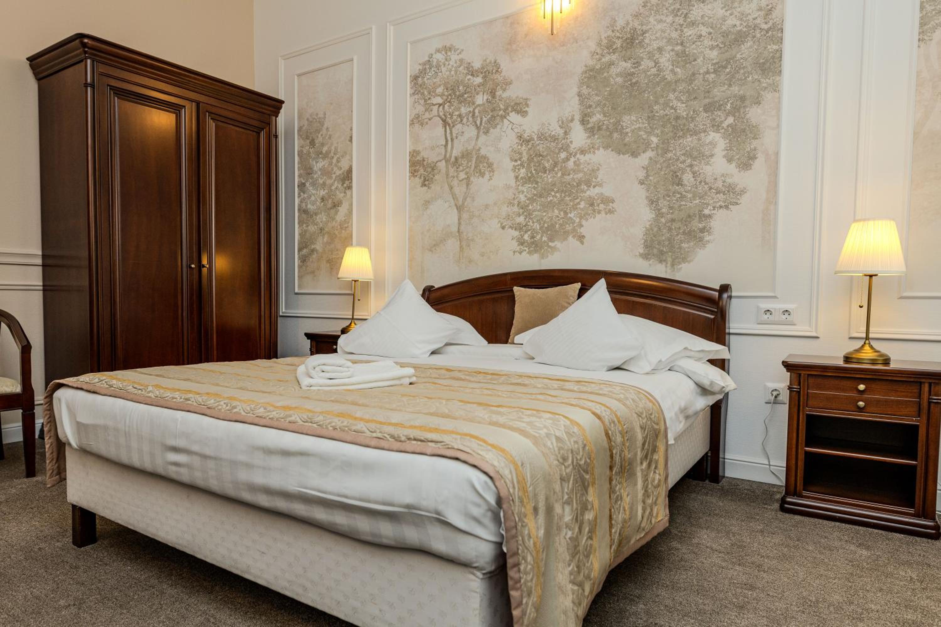 Double Room - Photo 9