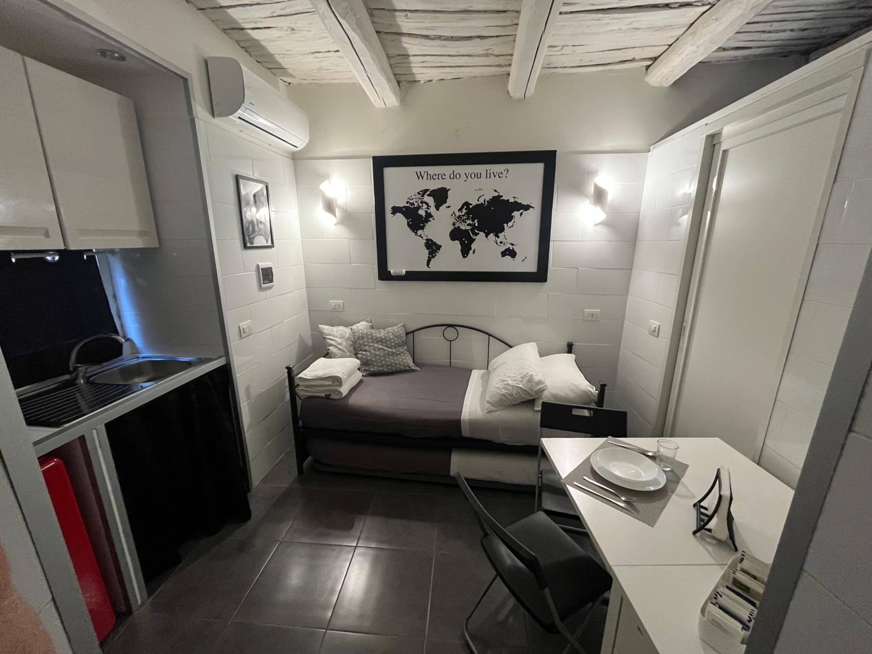 One-Bedroom Apartment