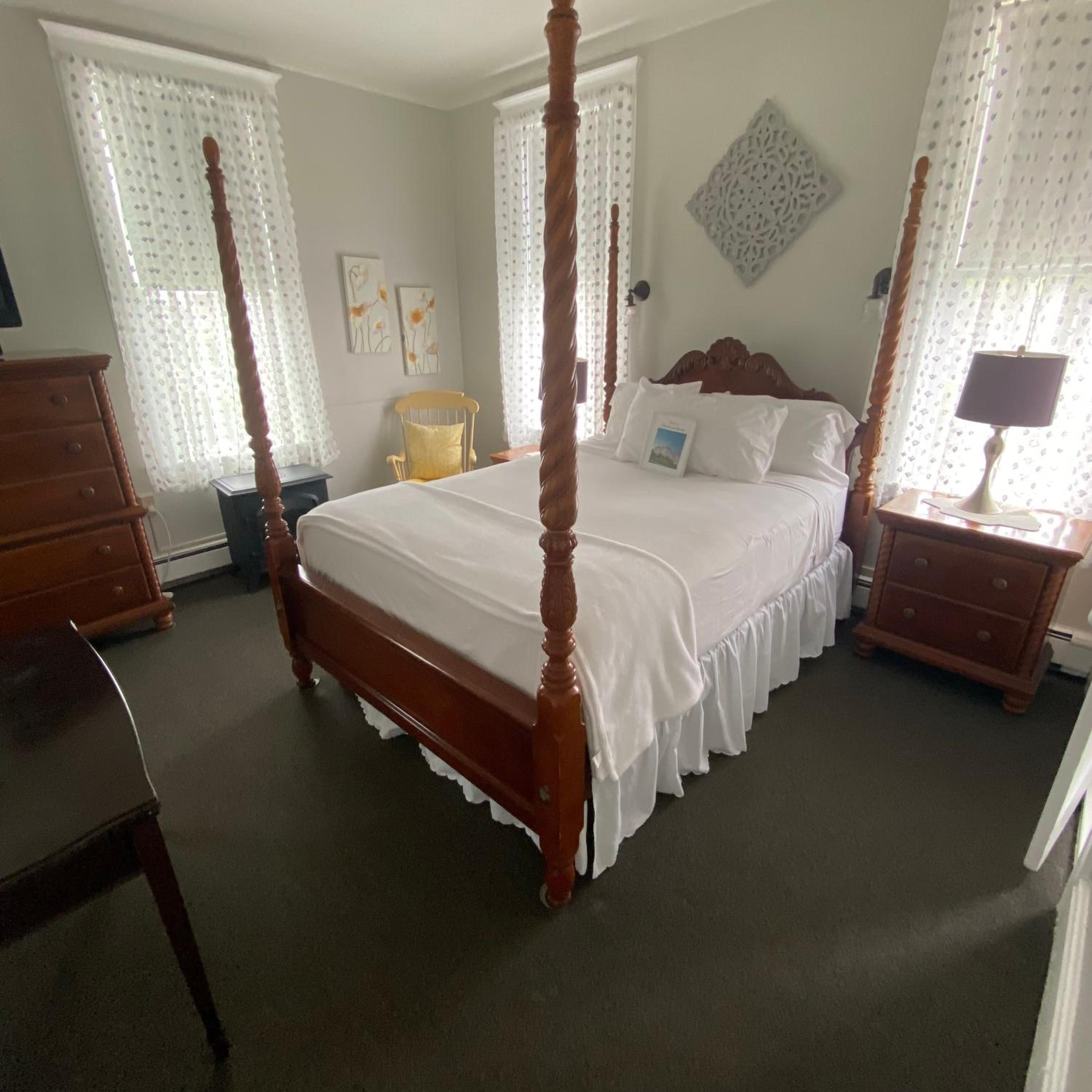 Deluxe Queen Room photo 3