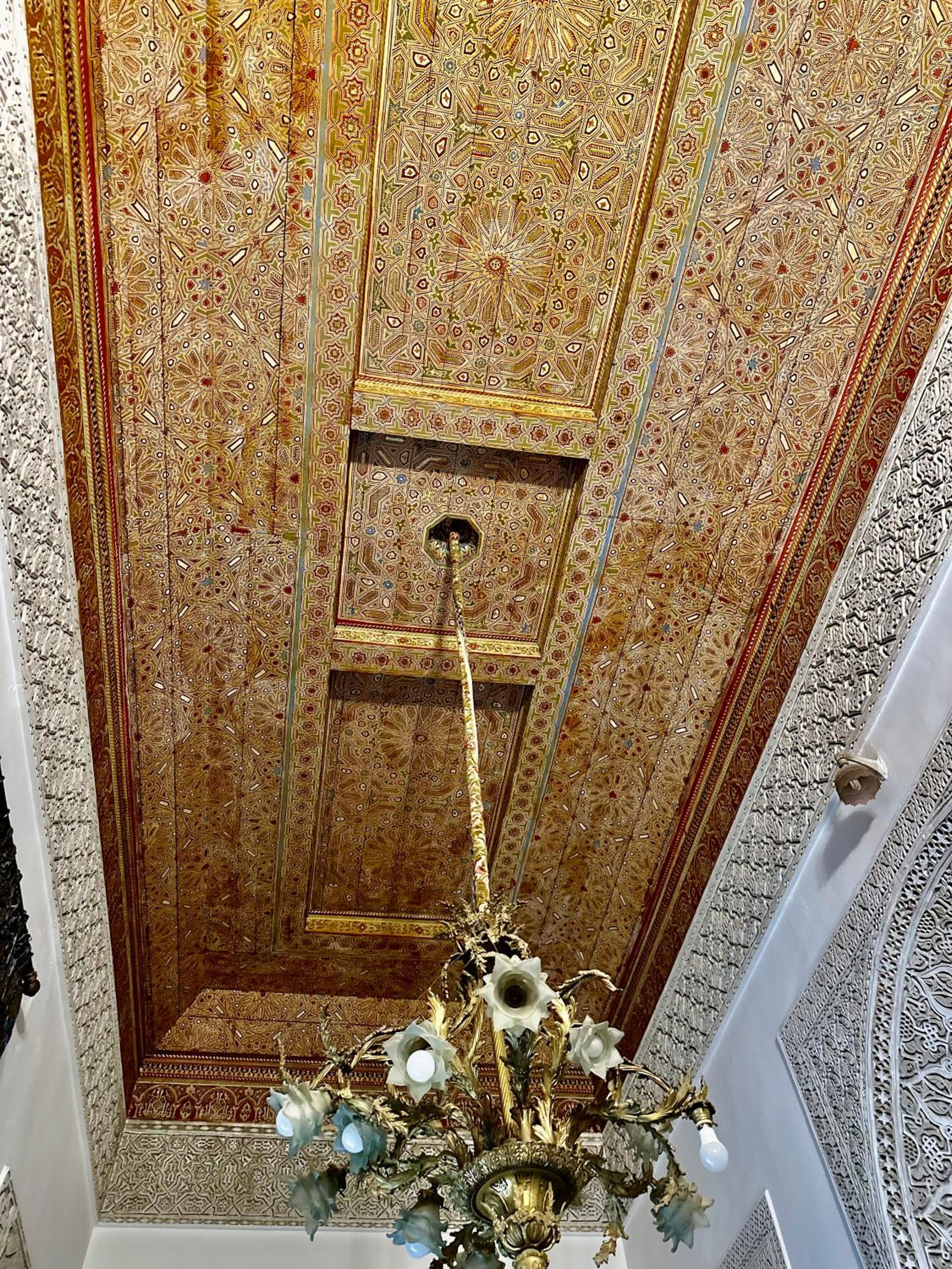 Superior Suite - Photo 15