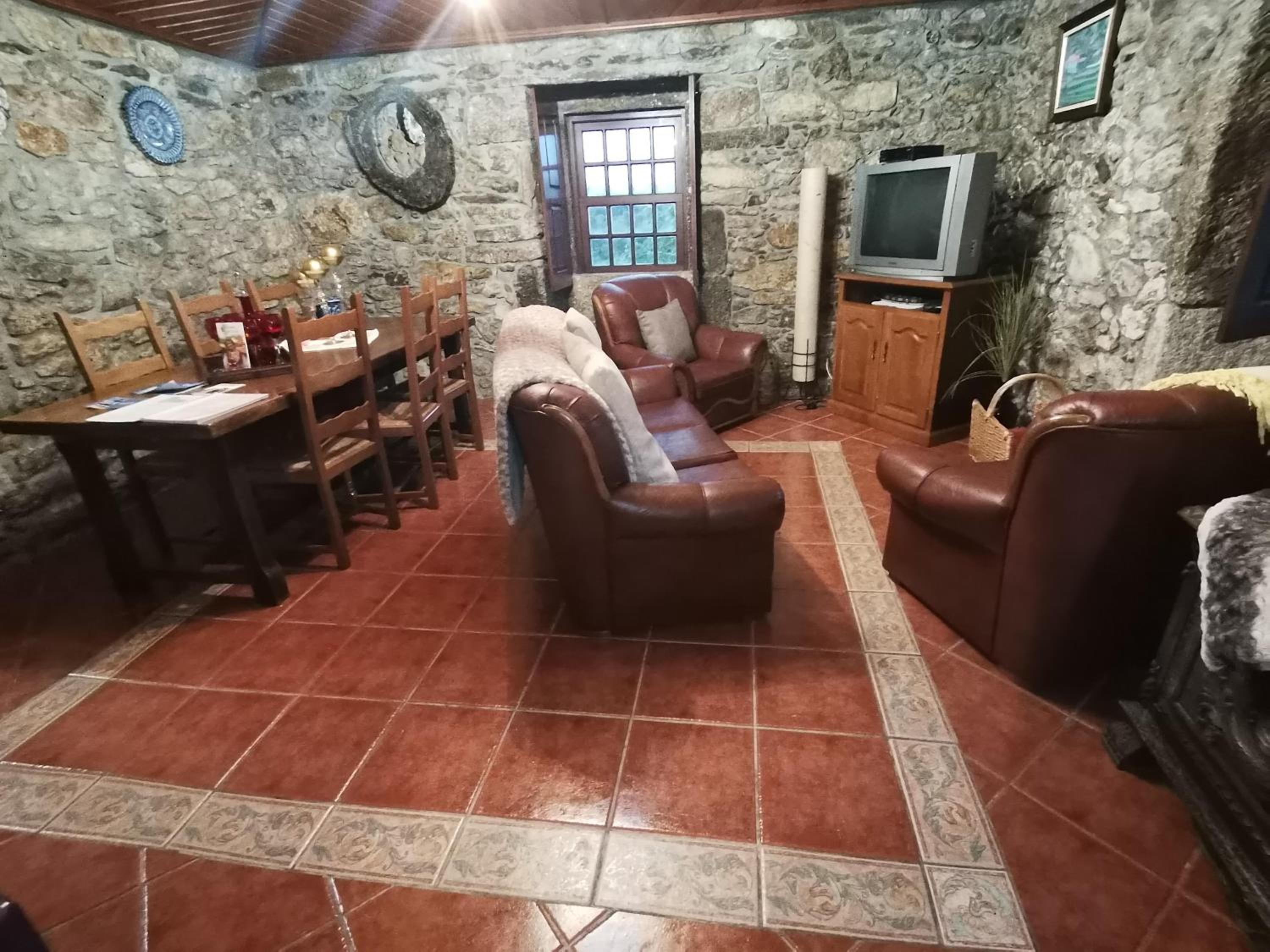 Four-Bedroom House photo 2