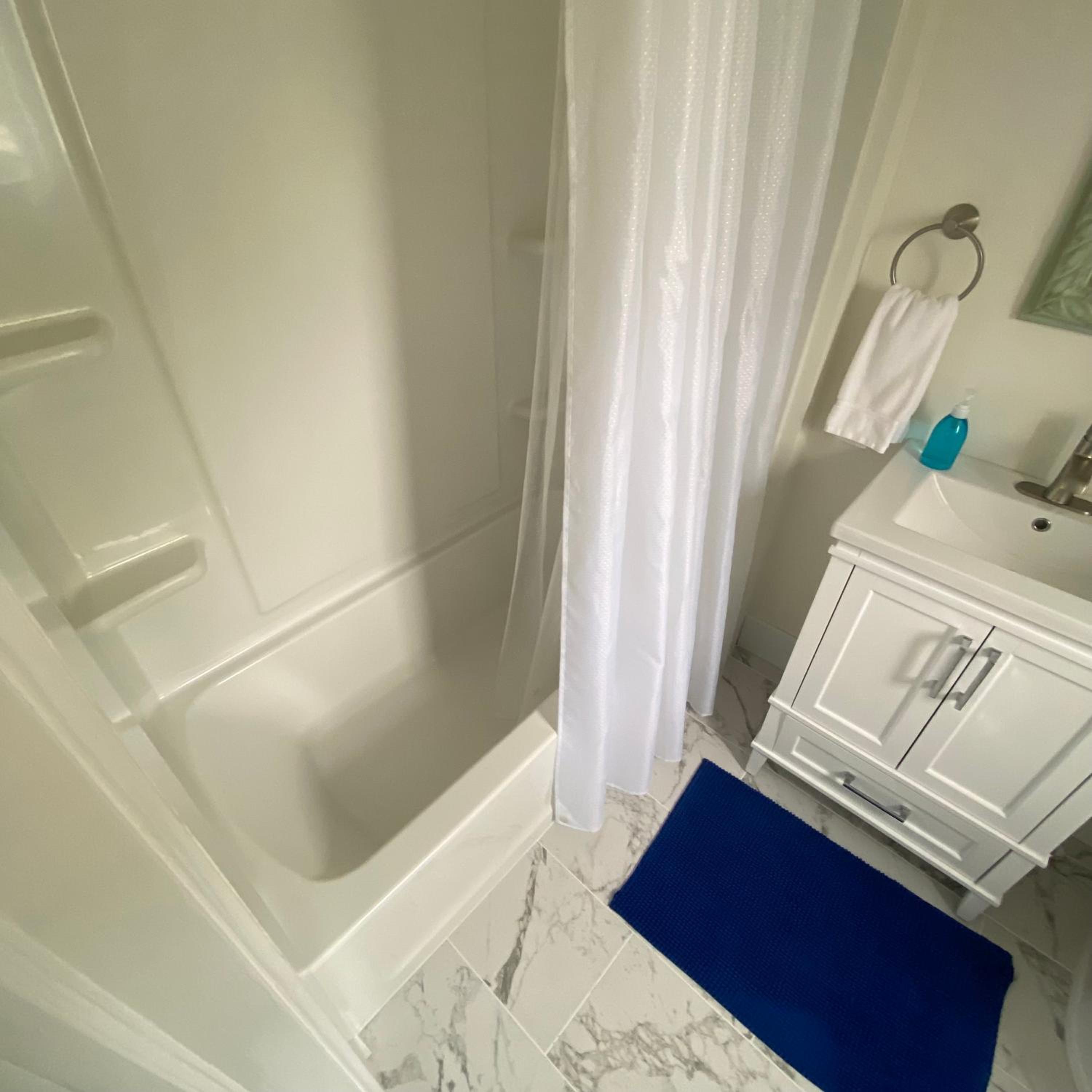 Deluxe King Room photo 3