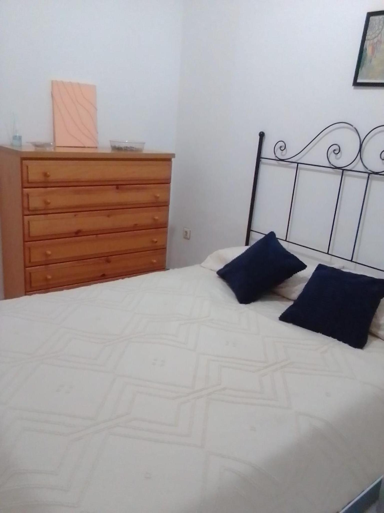 Three-Bedroom House photo 3