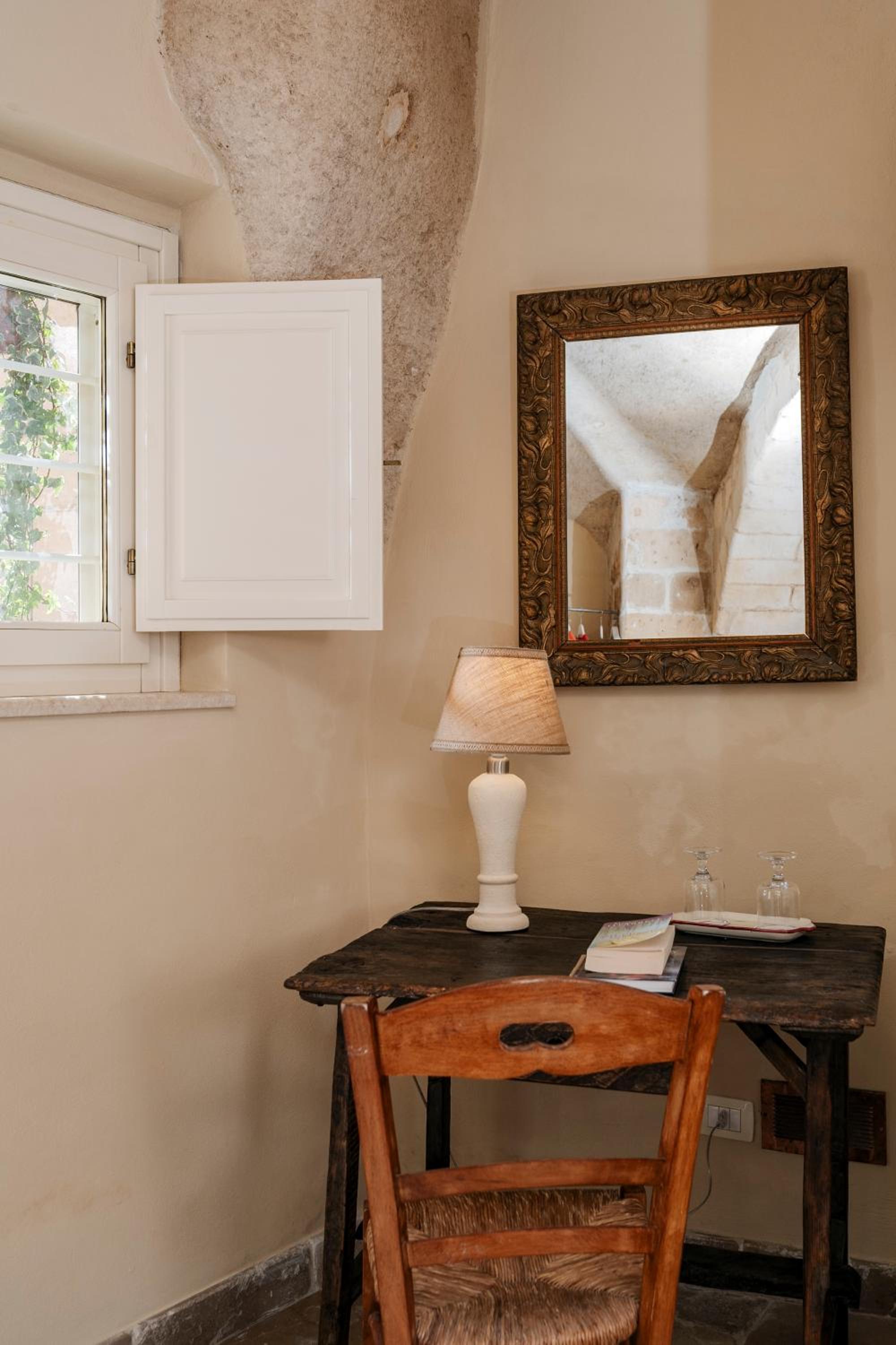 Superior Double or Twin Room - Photo 3