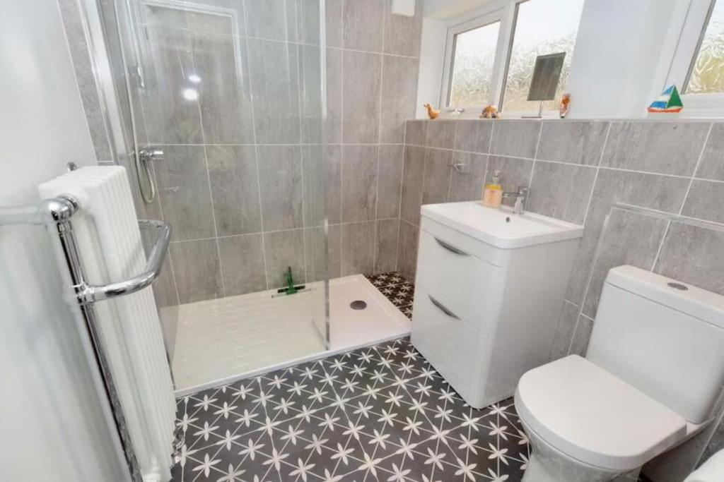 Two-Bedroom House photo 2