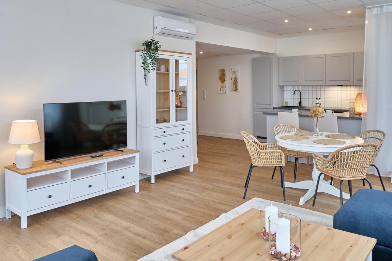 Three-Bedroom Deluxe Apartment