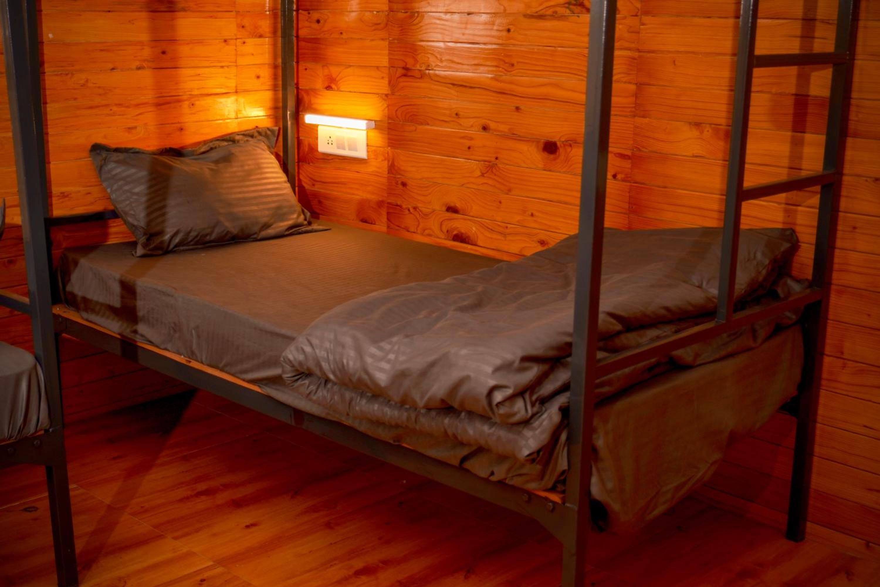 Bed in 6-Bed Mixed Dormitory Room photo 1