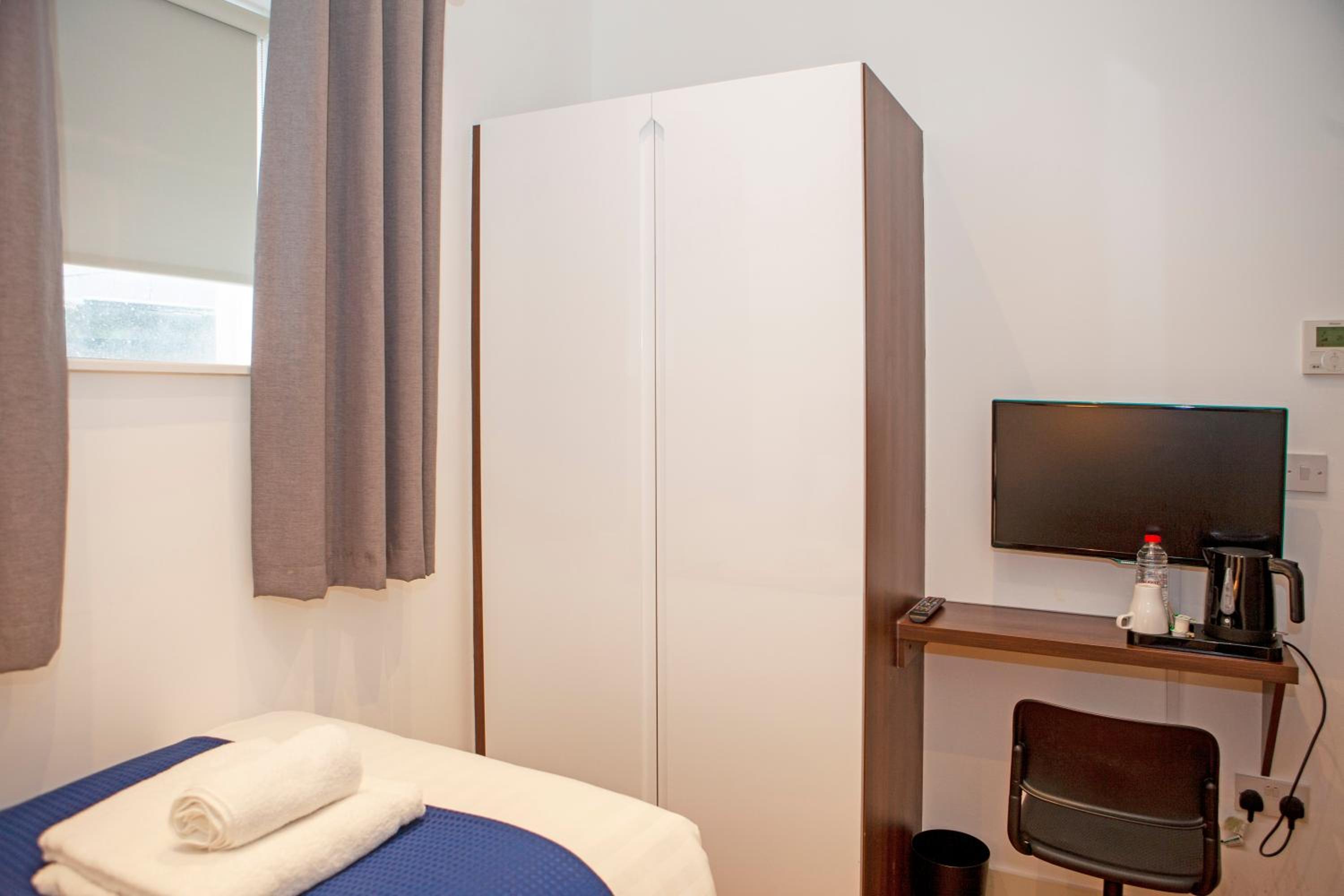 Single Room photo 2