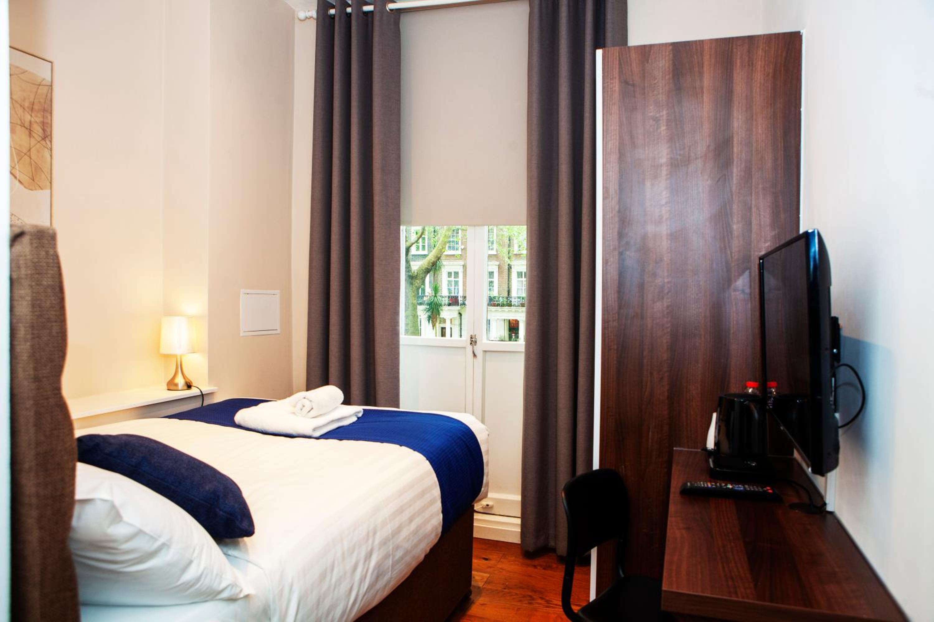 Deluxe Single Room photo 2