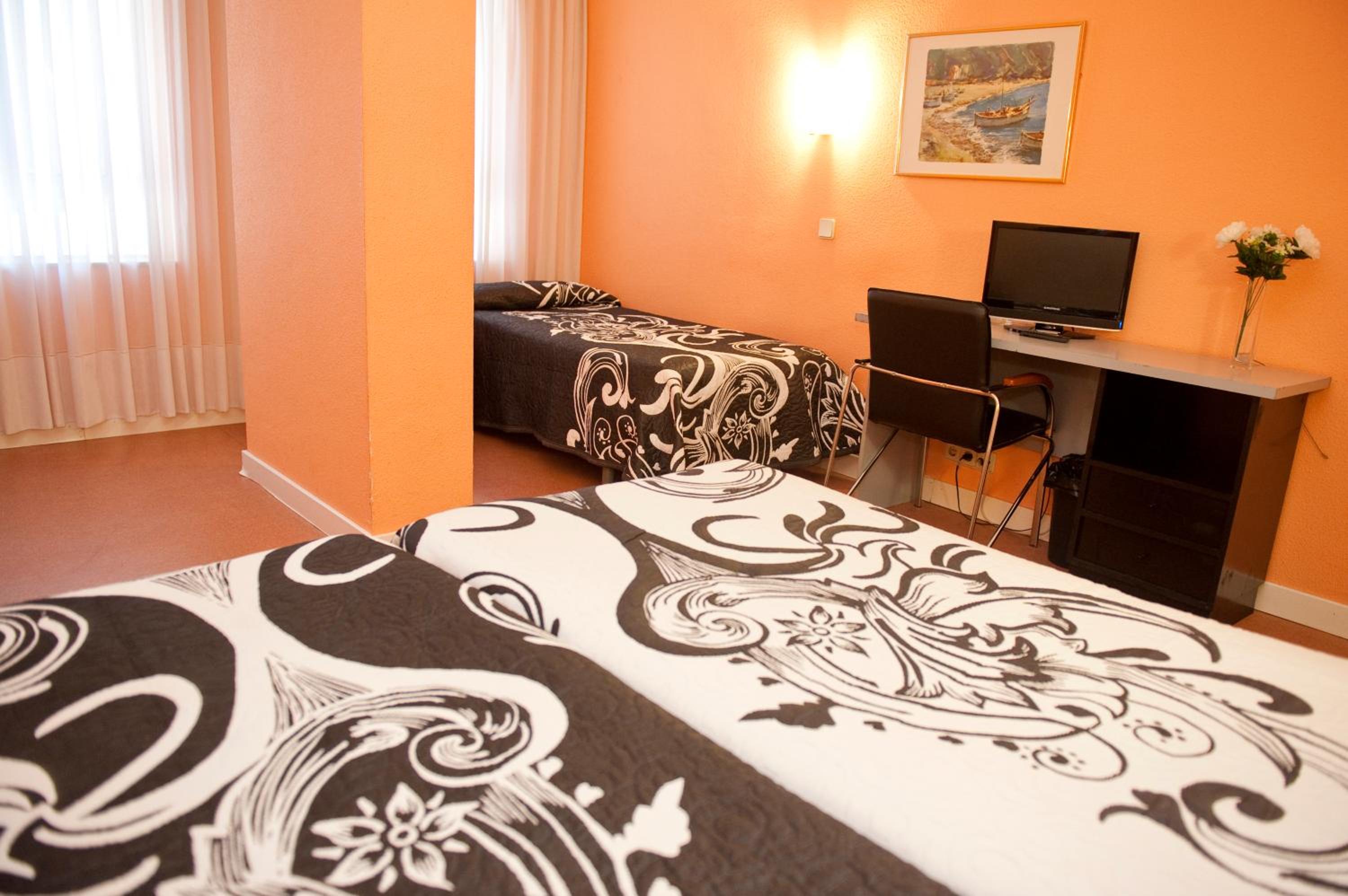 Triple Room - Photo 7