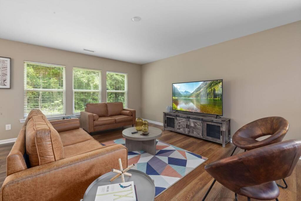 Four-Bedroom House photo 1