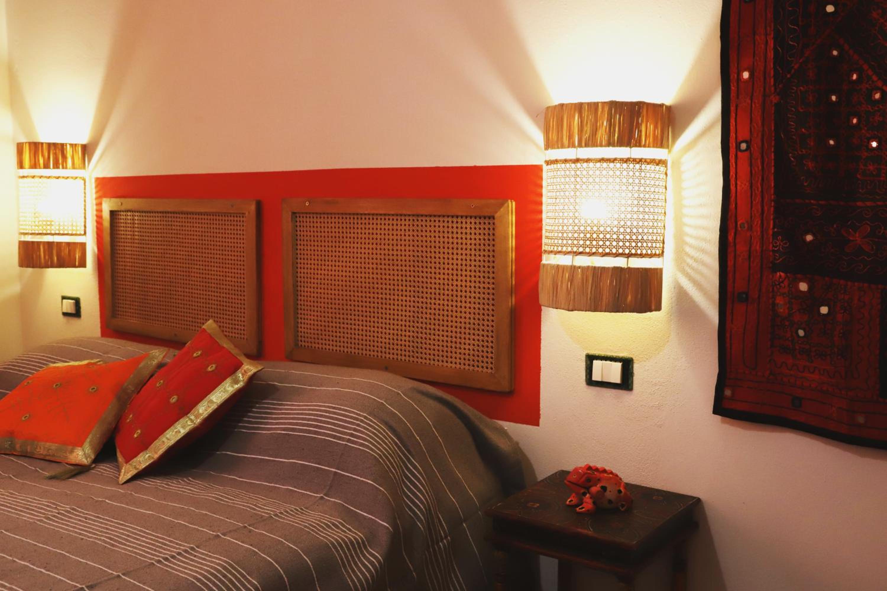 Double or Twin Room with Private Bathroom photo 2