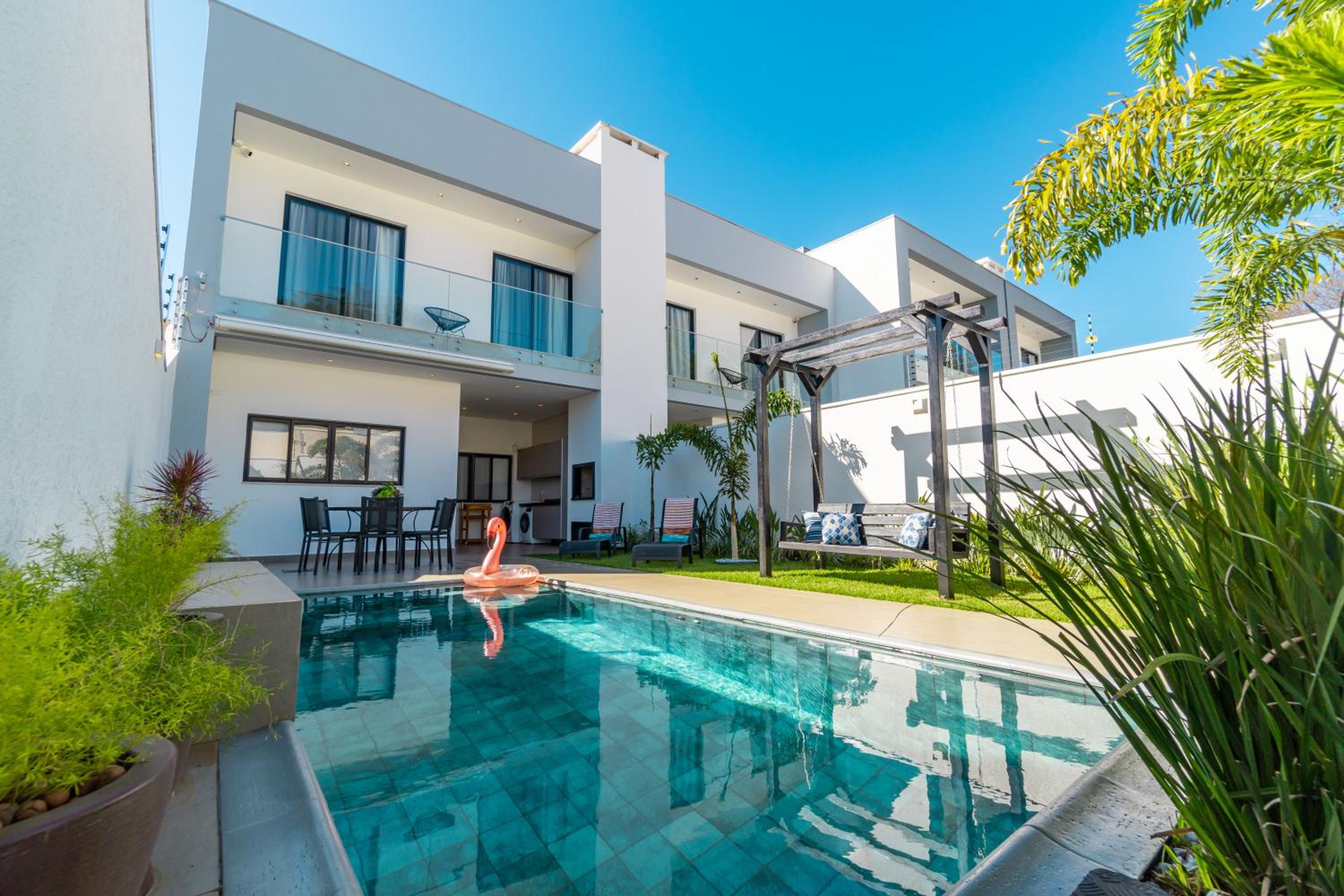 Villa photo 2