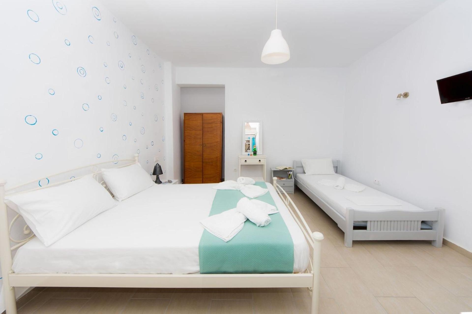 One-Bedroom Studio