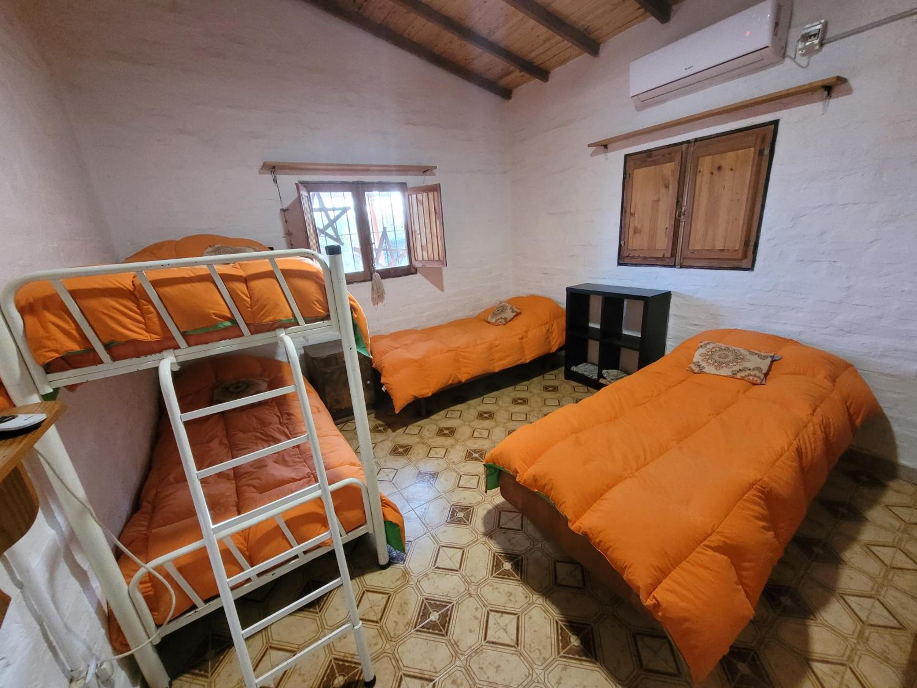 Quadruple Room with Shared Bathroom photo 1