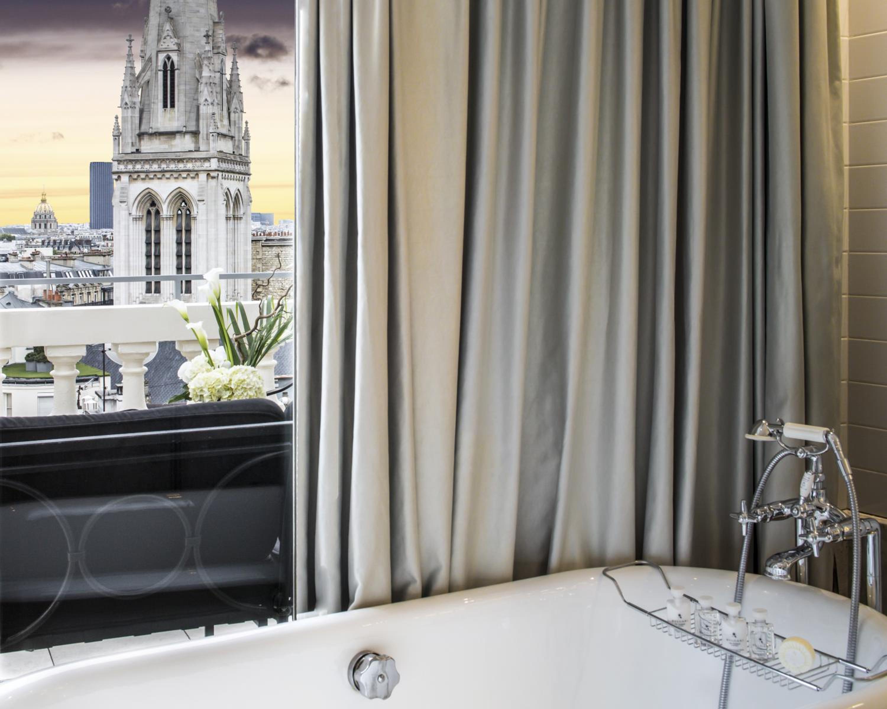 Suite with Terrace photo 3