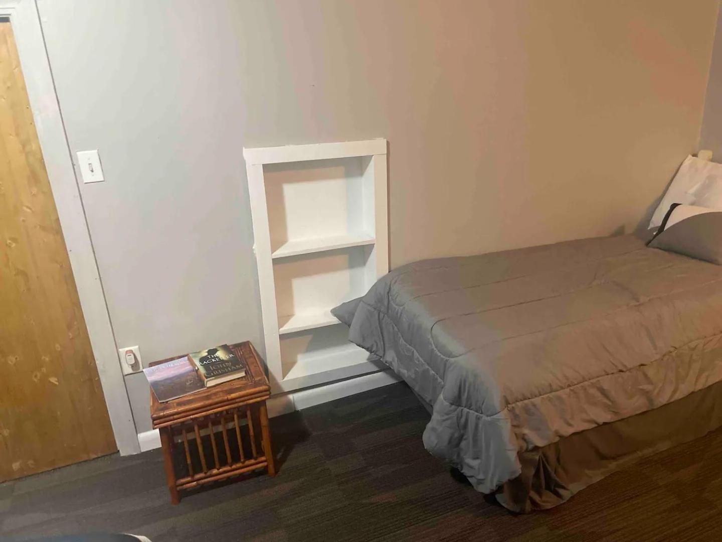 Four-Bedroom House photo 3