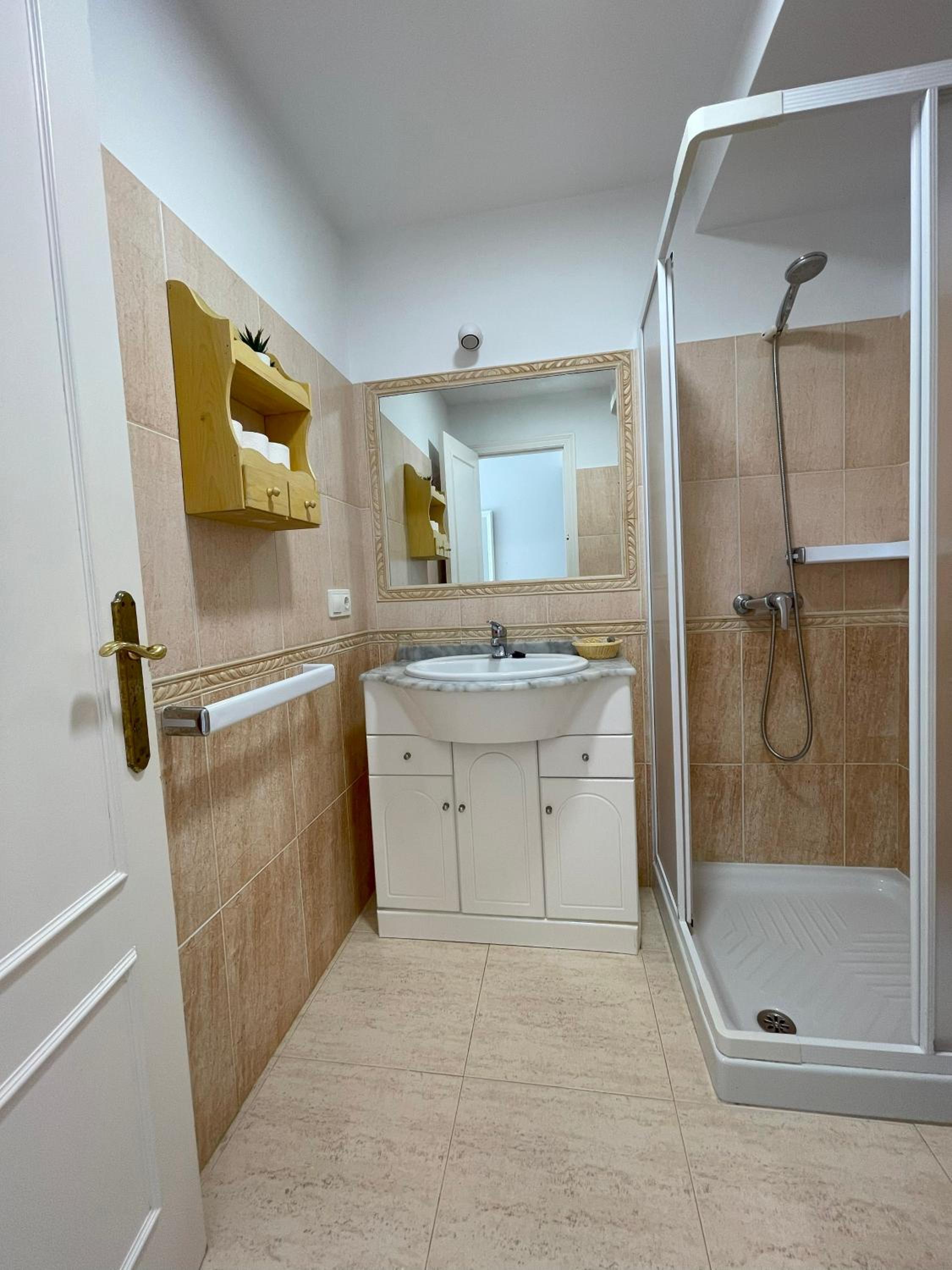 Three-Bedroom Apartment with Sea View photo 2