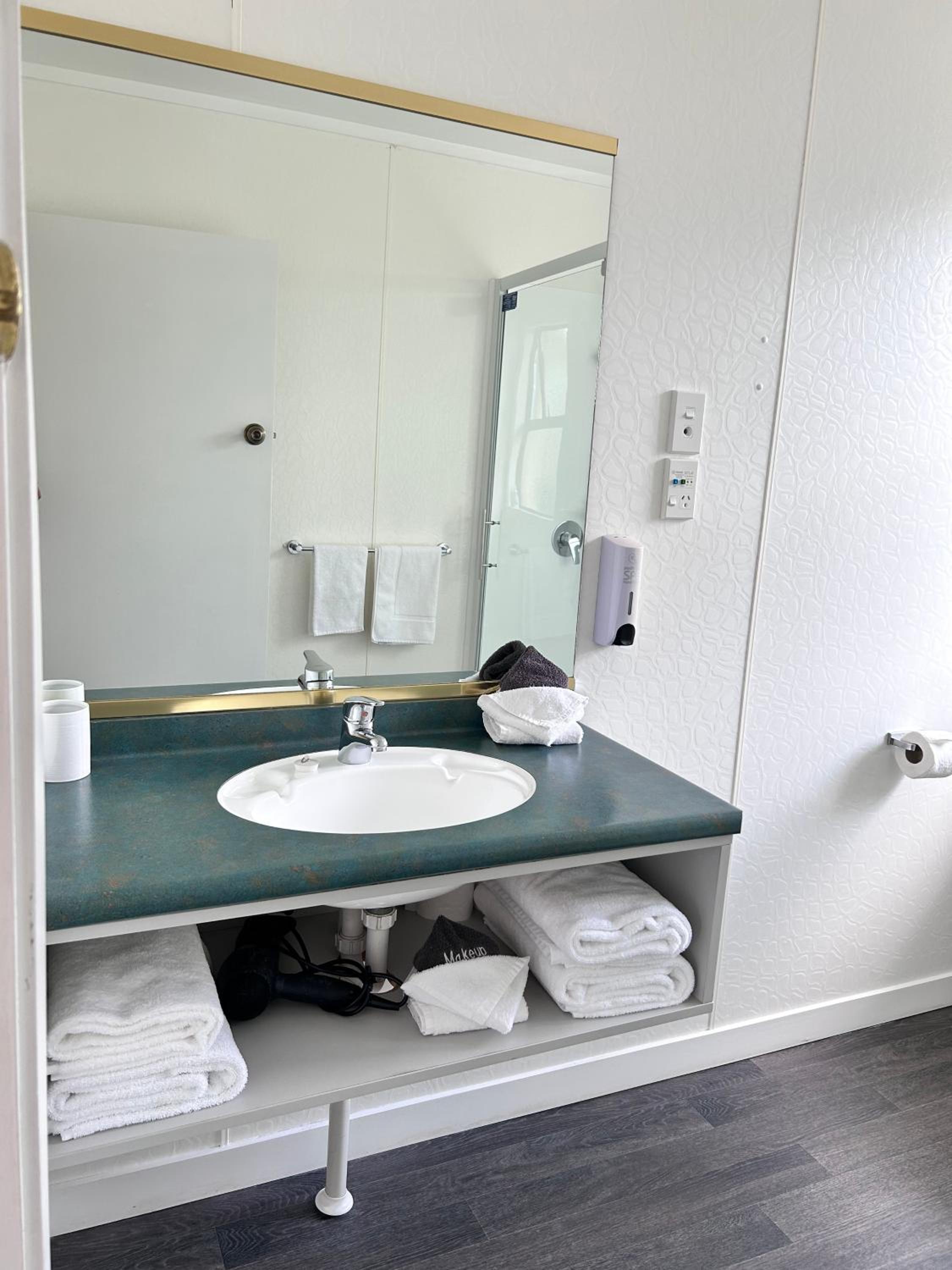 Two-Bedroom Apartment - Photo 4