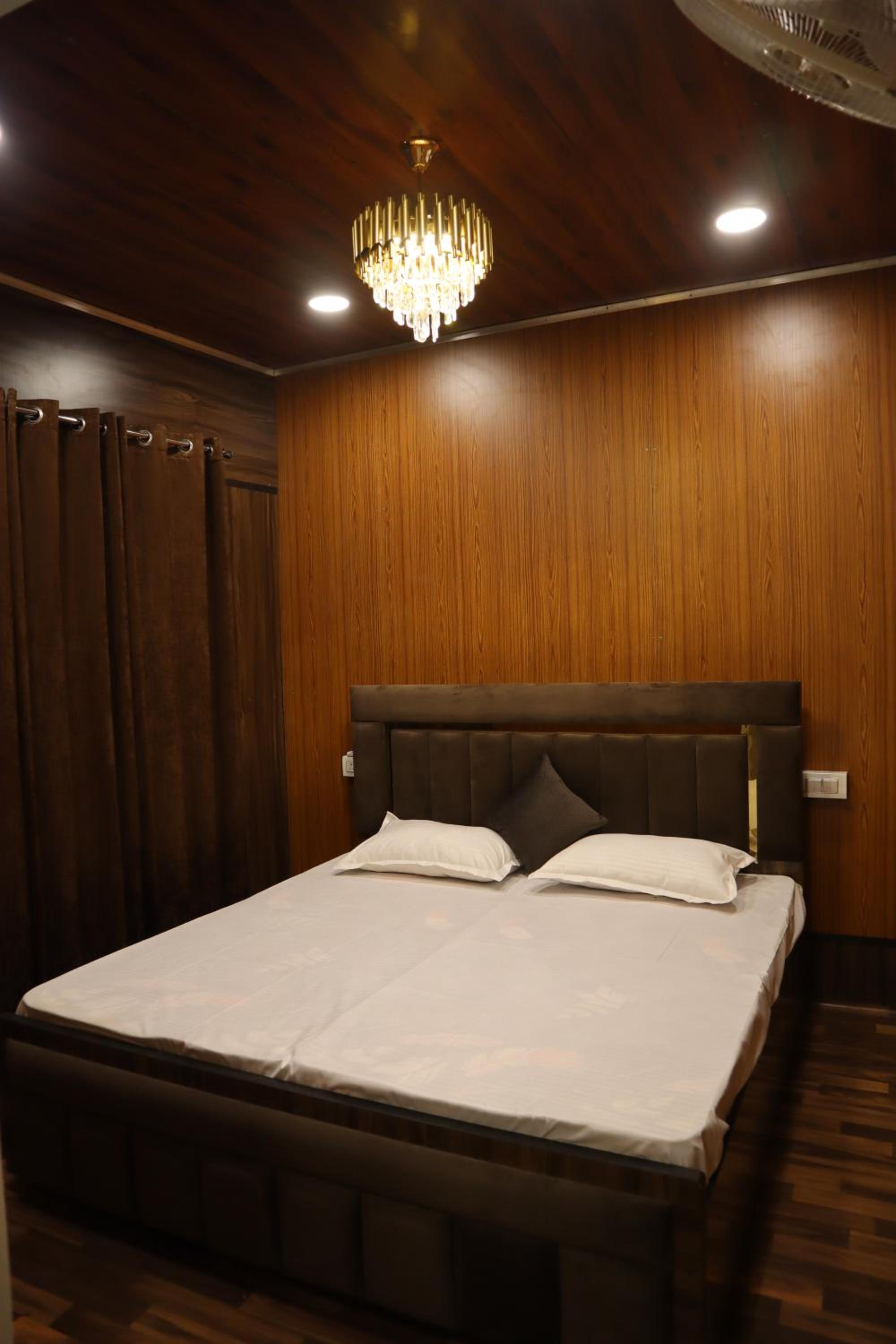 Deluxe Queen Room photo 2
