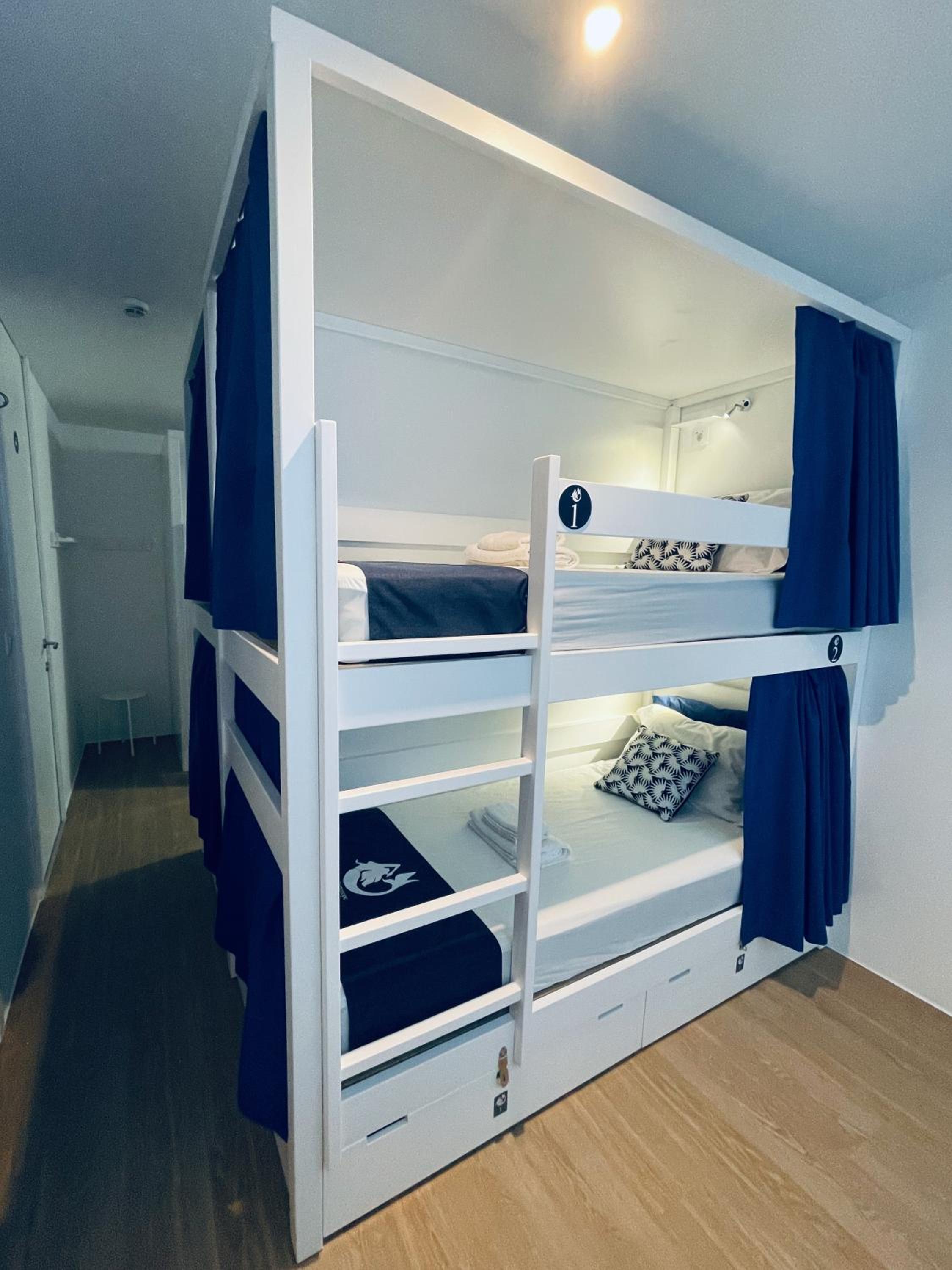Bed in 6-Bed Mixed Dormitory Room photo 3