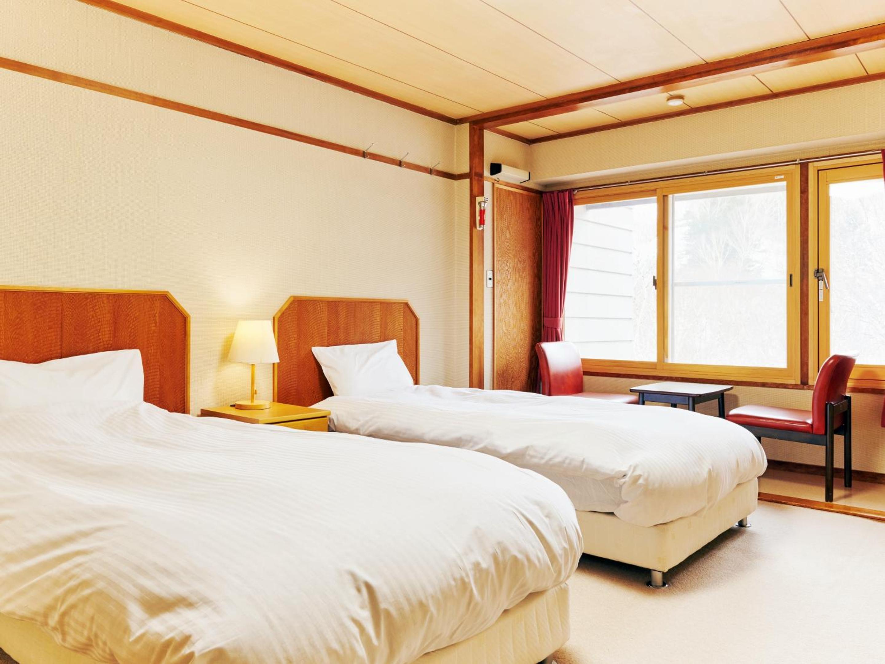 Twin Room with Bathroom