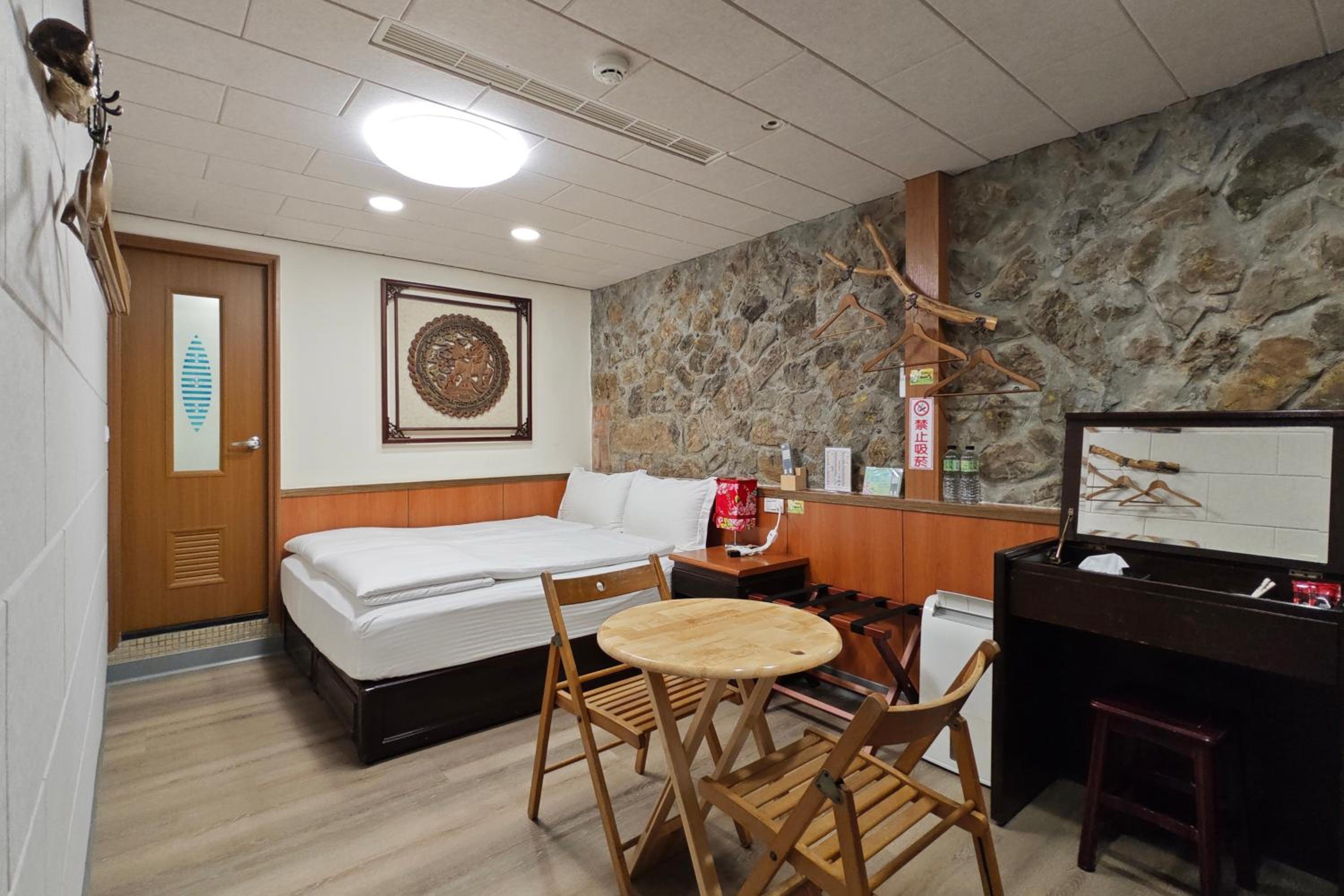 Standard Double Room - Photo 1
