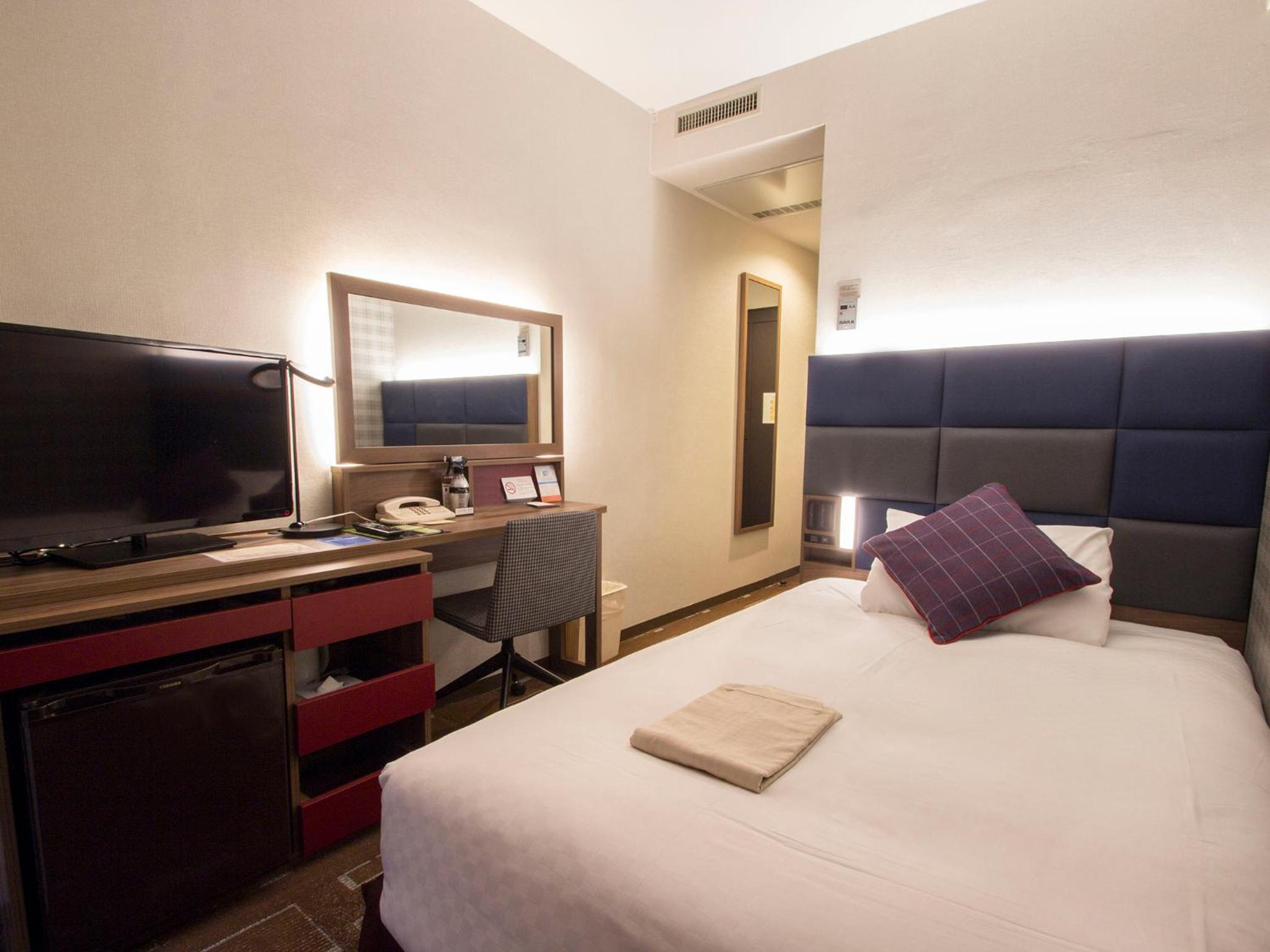 Single Room - Non-Smoking, photo 7