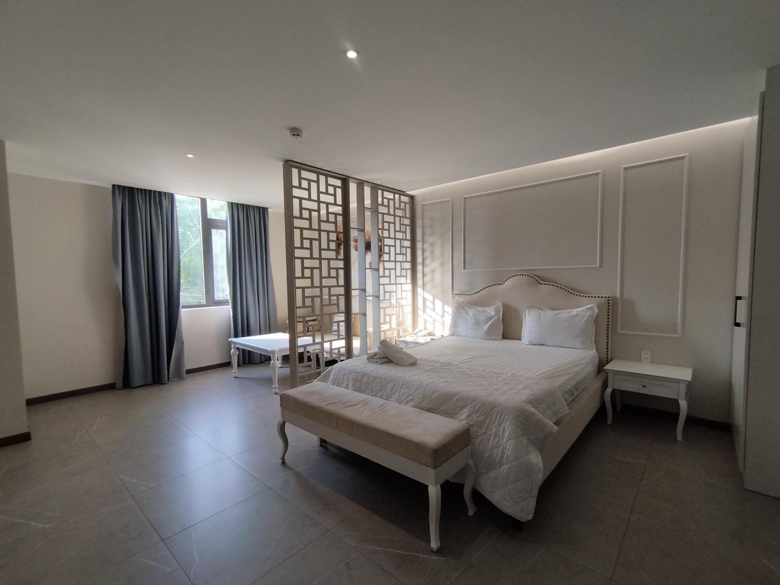 Deluxe Double Room with Bath photo 1