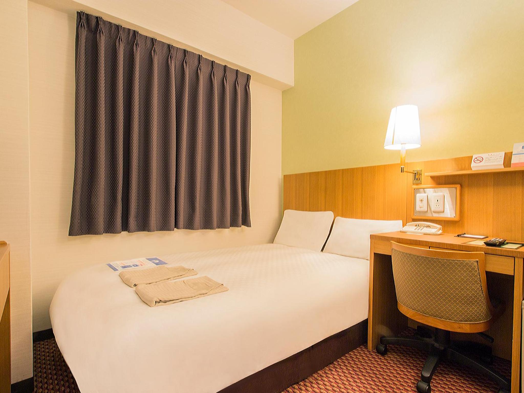 Double Room with Small Double Bed - Non-Smoking