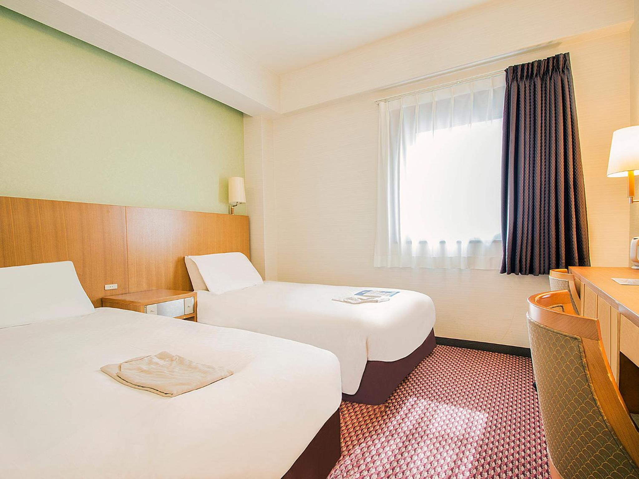 Twin Room - Non-Smoking