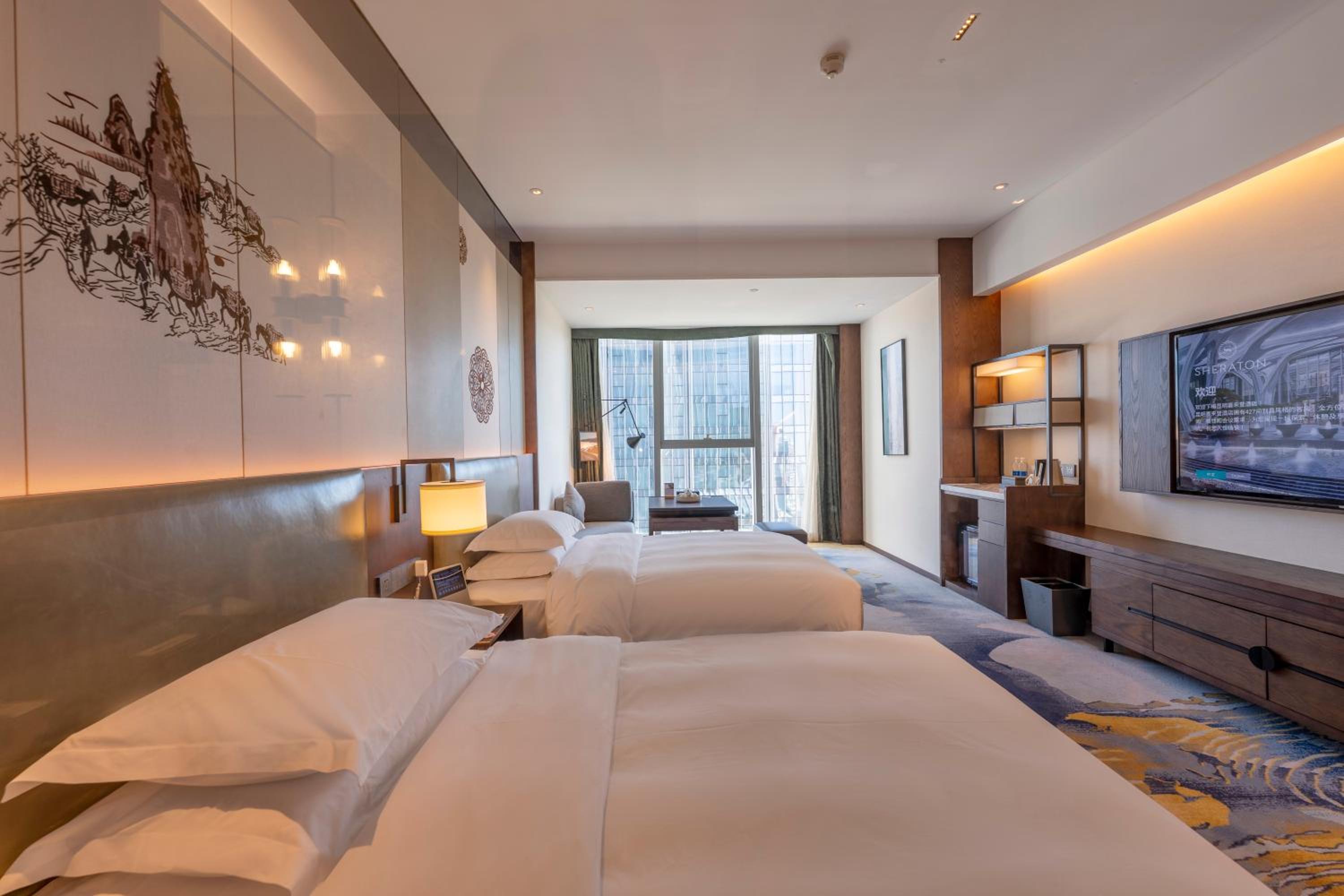 Deluxe Twin Room with Guest Room with 2 Twin/Single Bed(s)