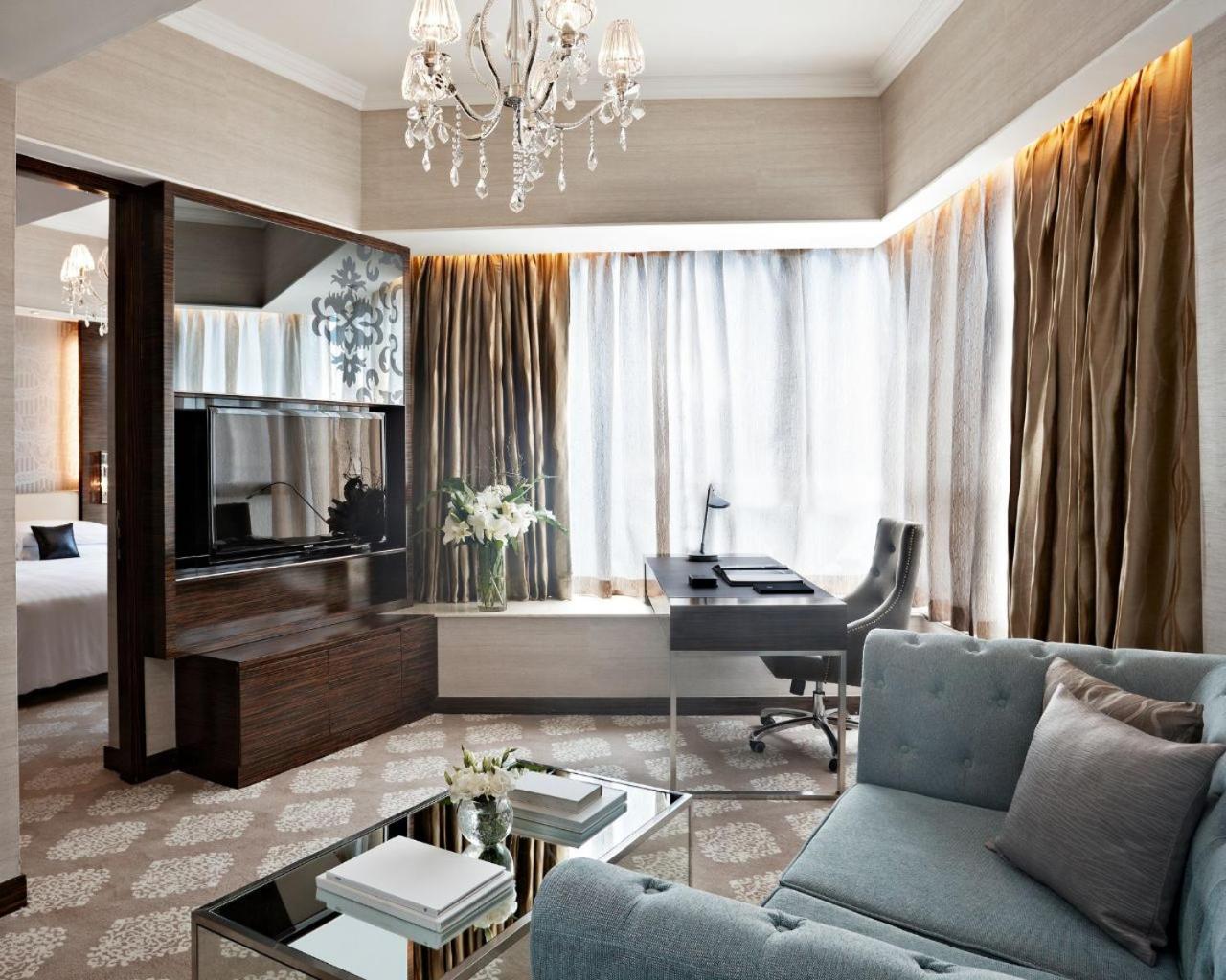 Superior Queen or Twin Suite photo 2