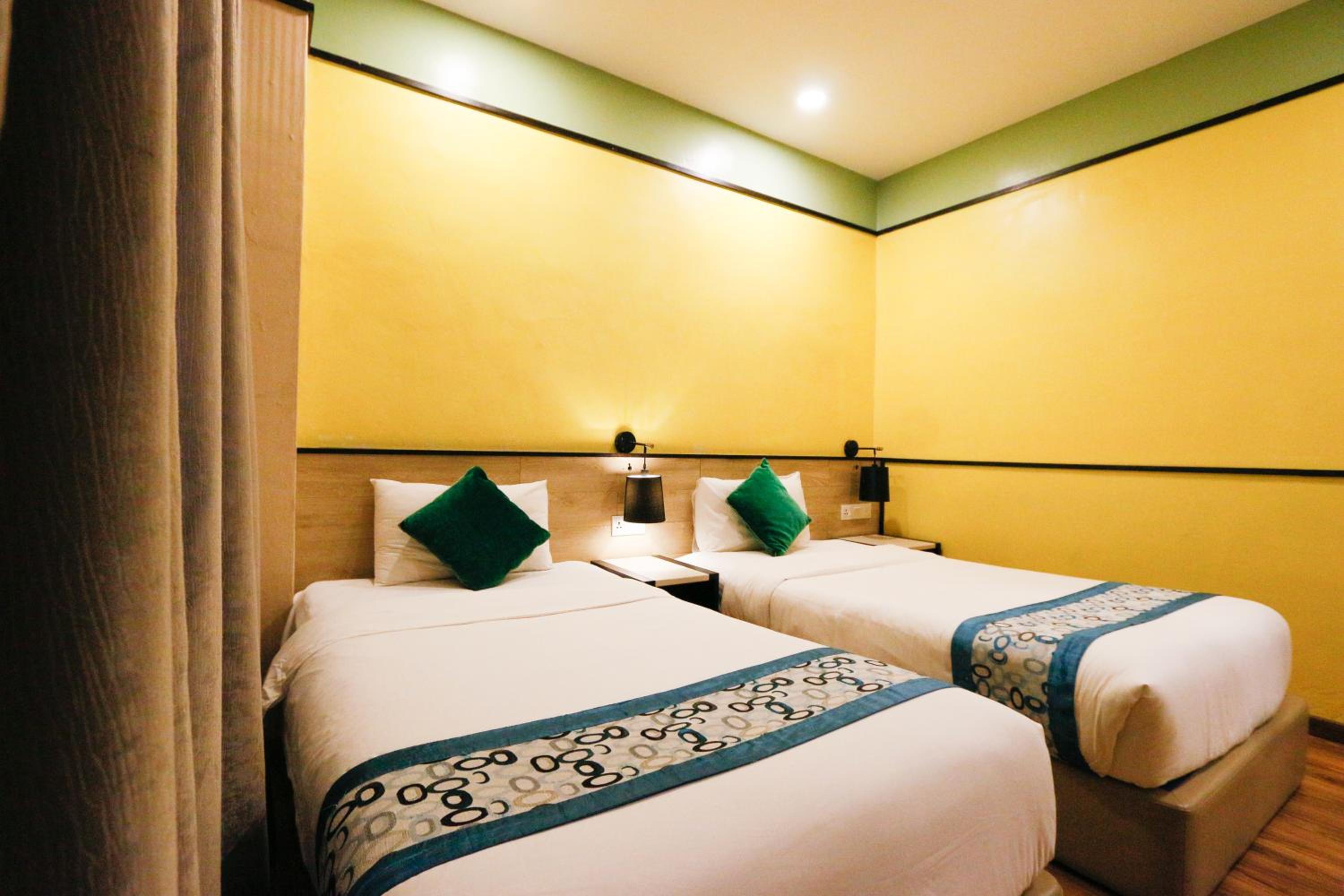 Standard Twin Room photo 2