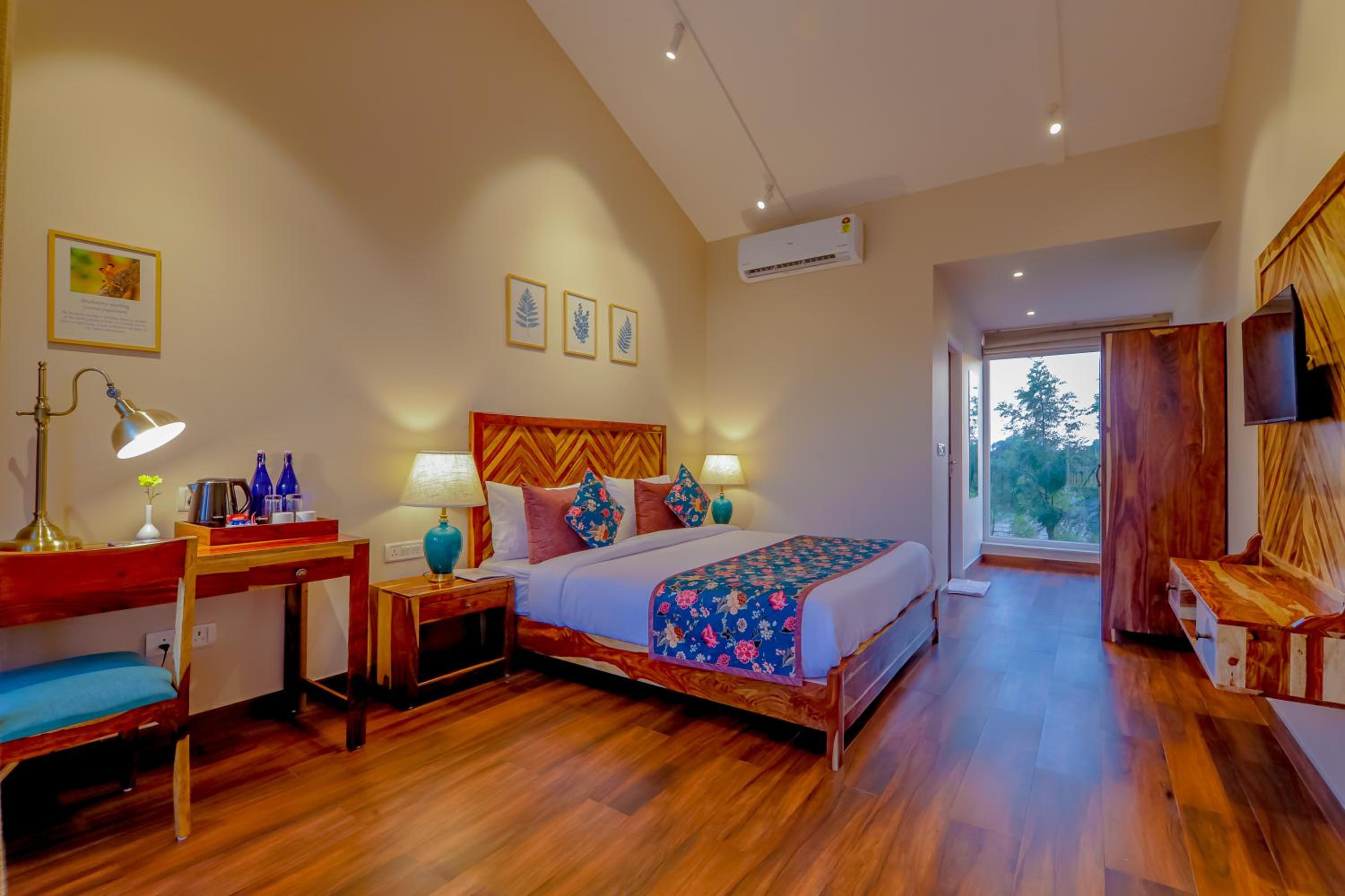 King Room with Balcony