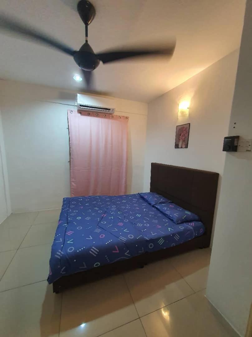 One-Bedroom House photo 1