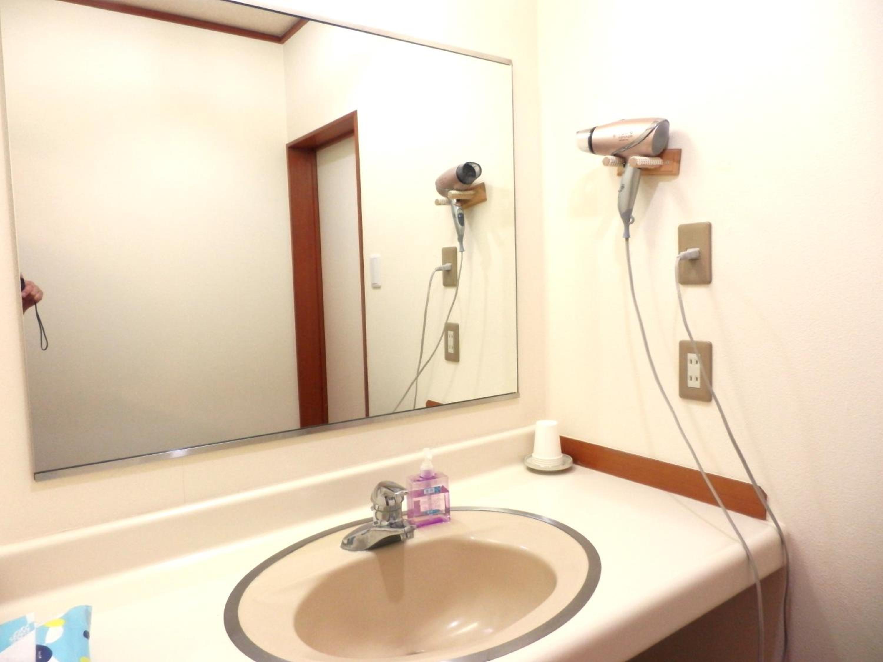Japanese-Style Room - Photo 2