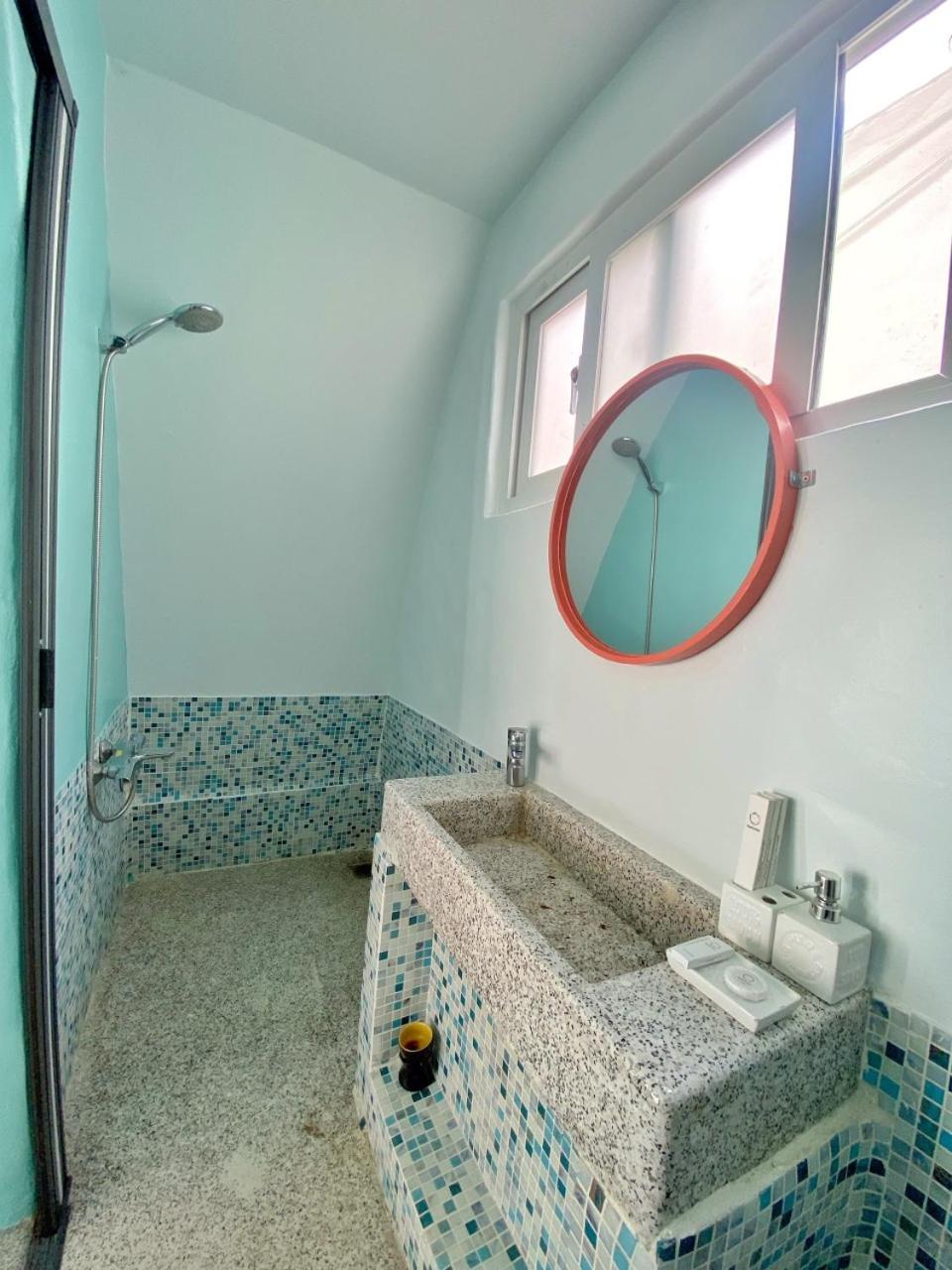 Twin Room - Photo 4