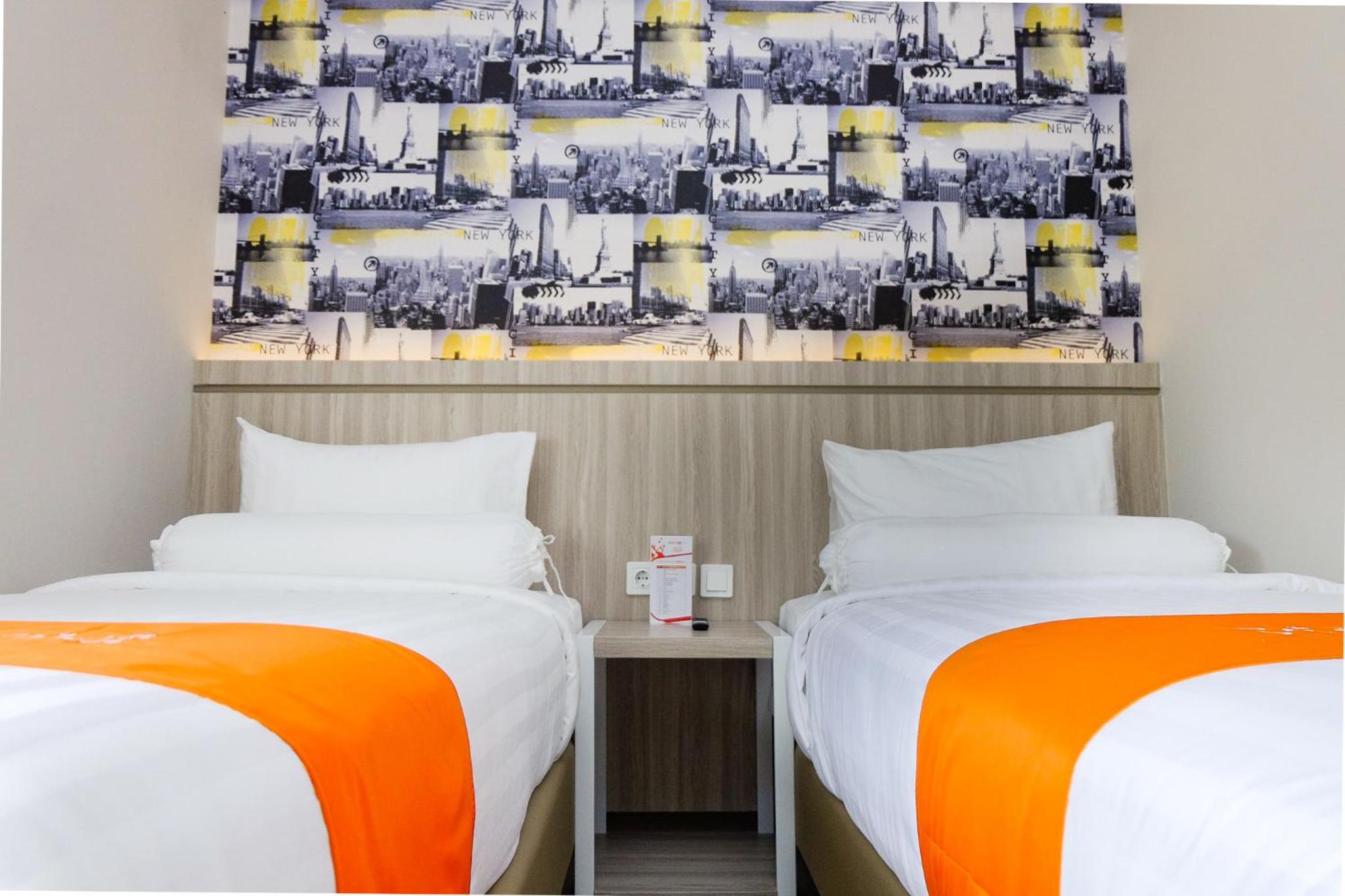 Standard Twin Room - Photo 2