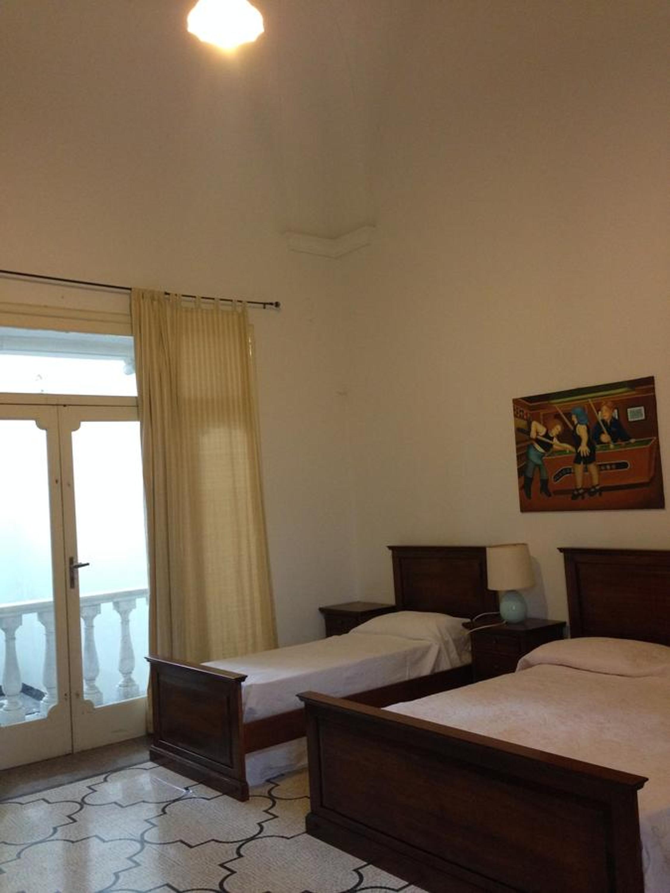 Triple Room with Private Bathroom - Photo 3