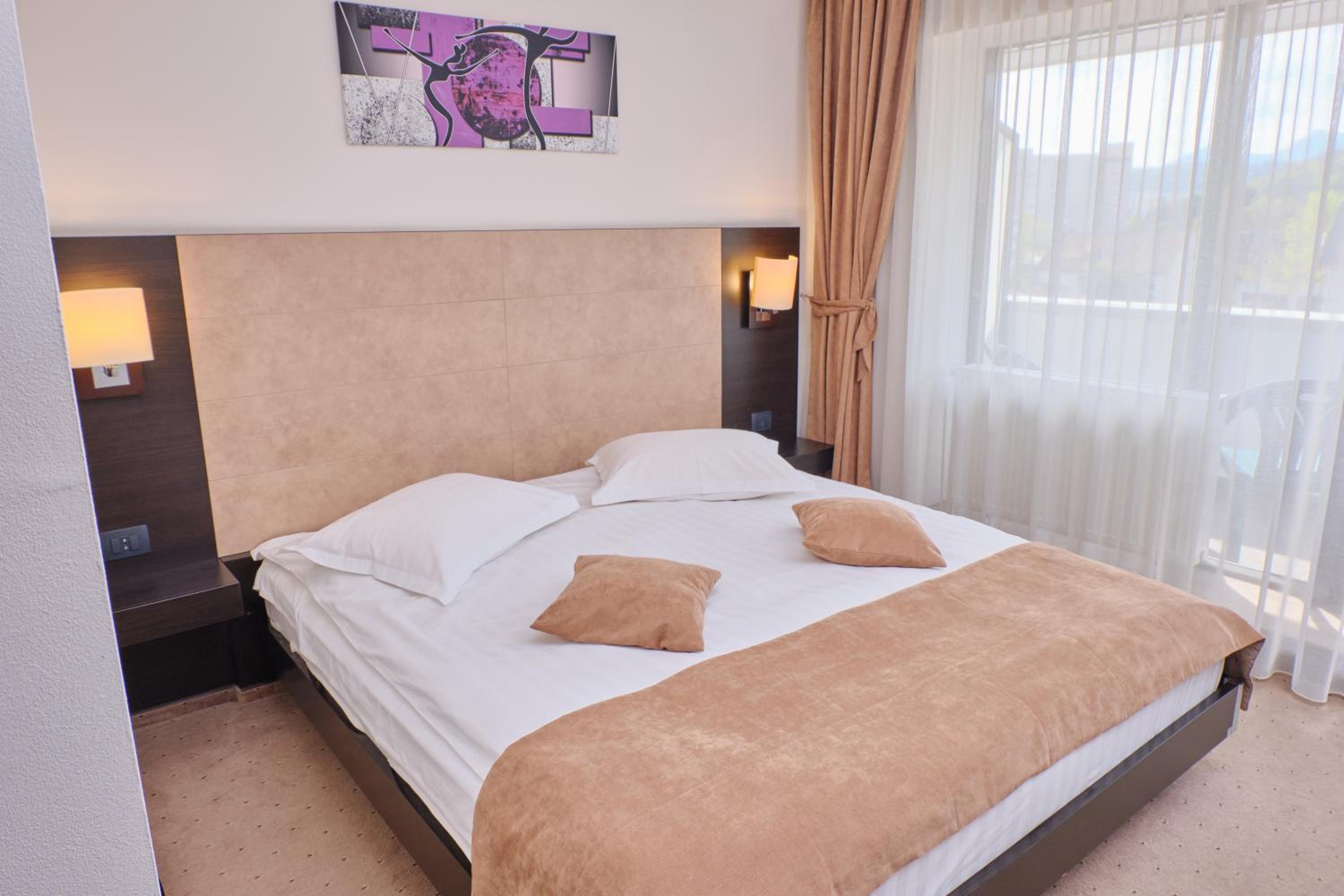 Double Room with AC photo 1