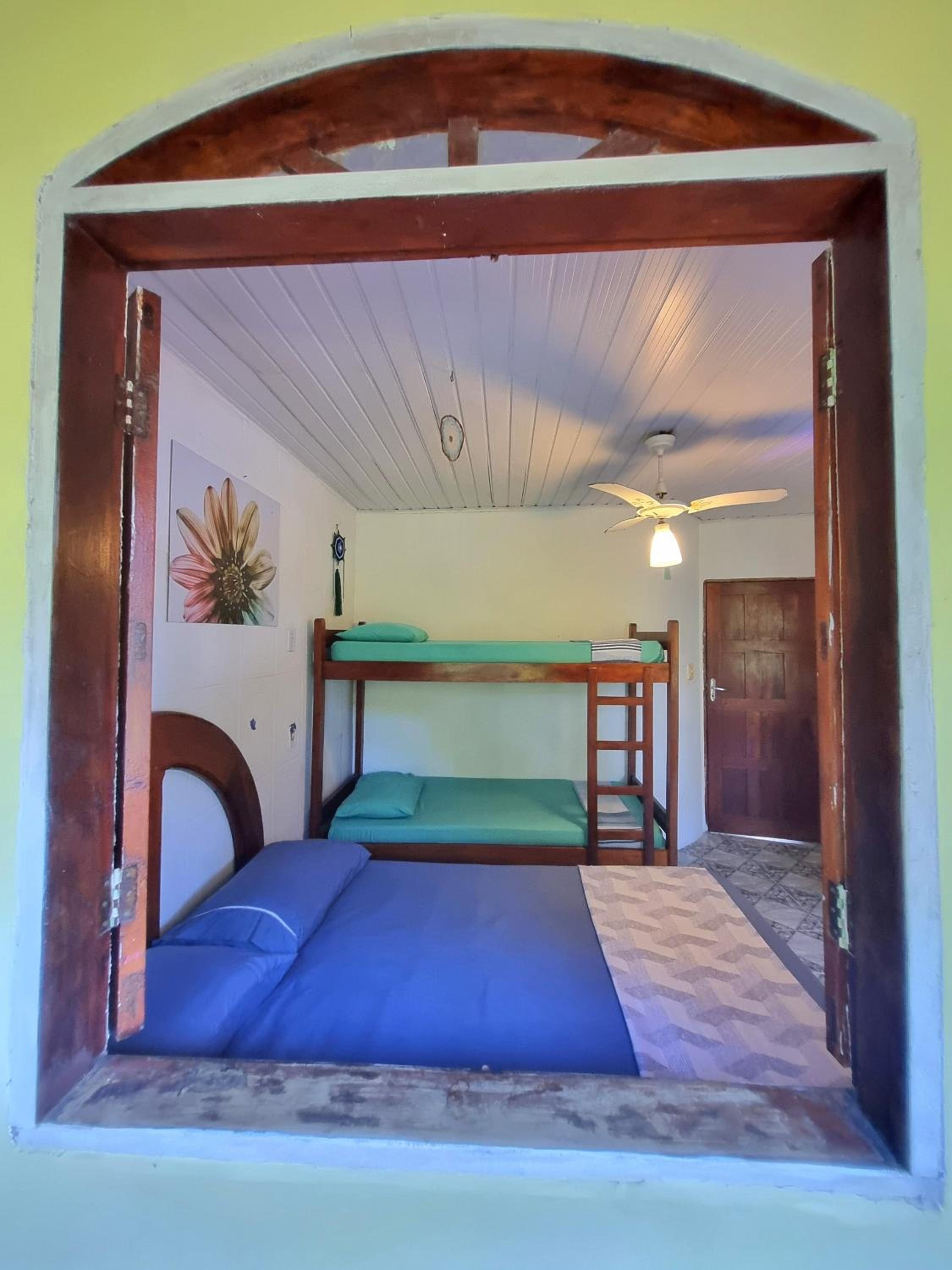 Quadruple Room with Balcony - Photo 4