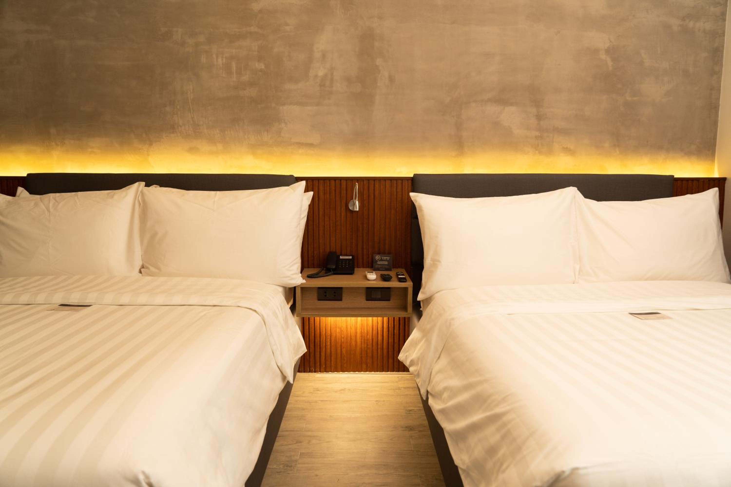 Superior Triple Room photo 3